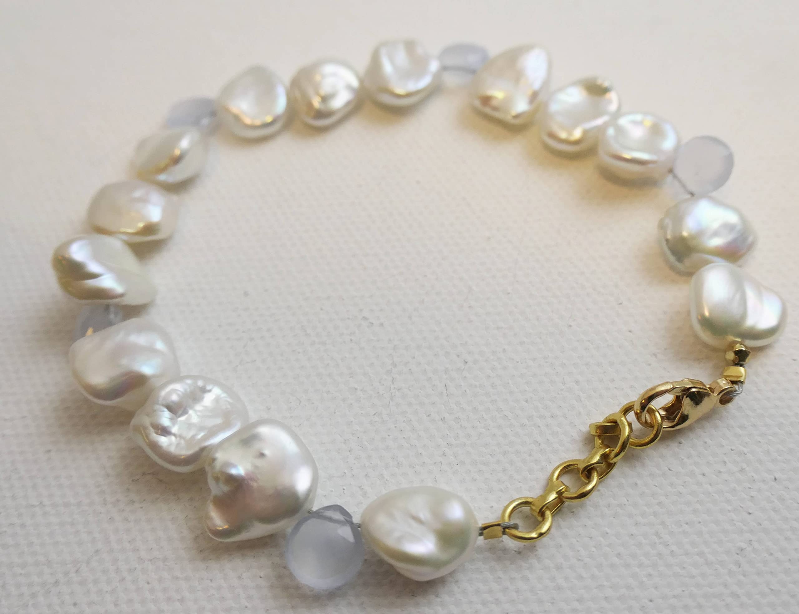 Süßwasser Zuchtperlen und Chalcedon Armband für Damen