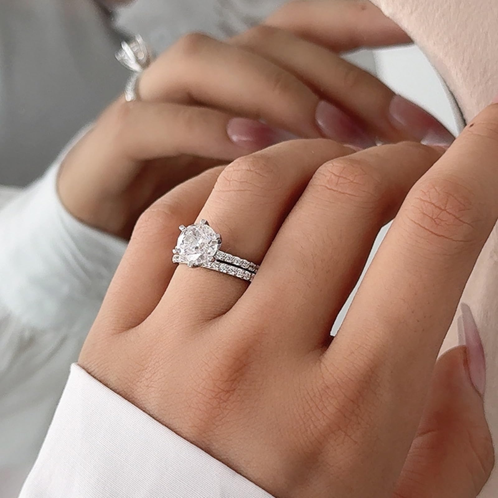 Set di anelli di promessa in oro bianco 18 carati personalizzato, classico anello impilabile in moissanite da 2 carati, da donna