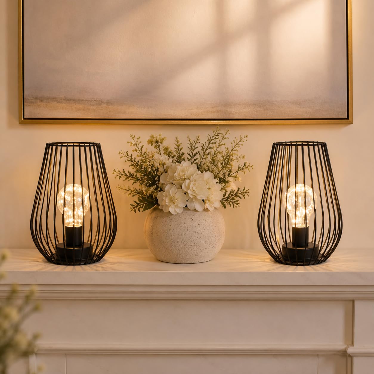 TRIROCKS Lampe de Table Métallique Sans Fil 20cm, Set de 2 Lanternes en Forme de Cage à Piles avec Ampoule Lumières Féériques pour Intérieur/Extérieur, Noël, Mariages (Noir)