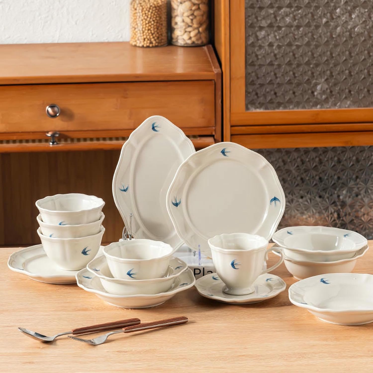 Creative cartoon retro Swallow Relief Plate Home Snack Ceramic Breakfast-Swallow Deep Plate