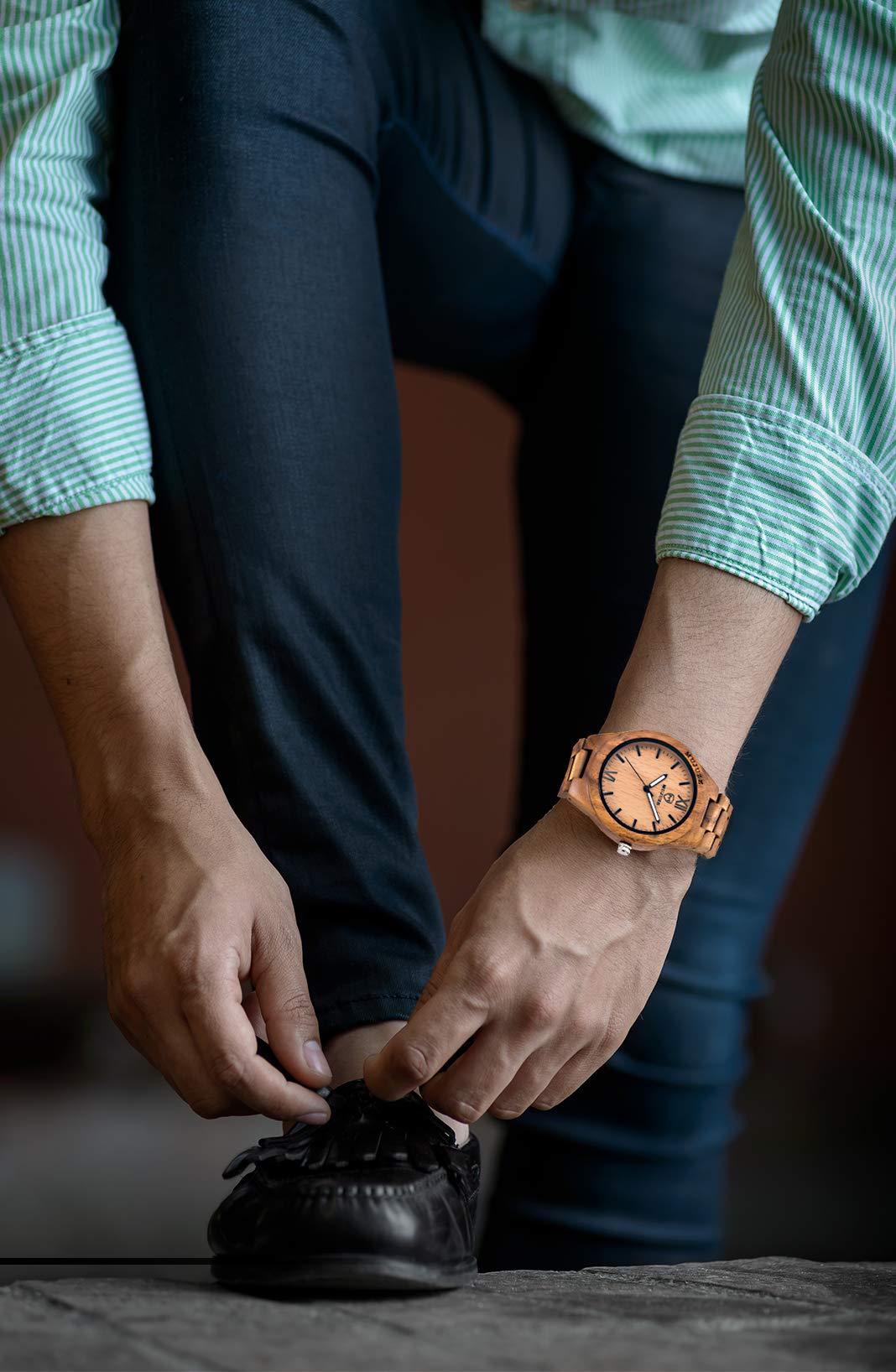 MUJUZE Holz Armbanduhr Herren Damen Holzuhr Analoge Quarz holzarmbanduhren mit Sandelholz Band und Leuchtendem Zeiger Herrenuhr Holzuhren