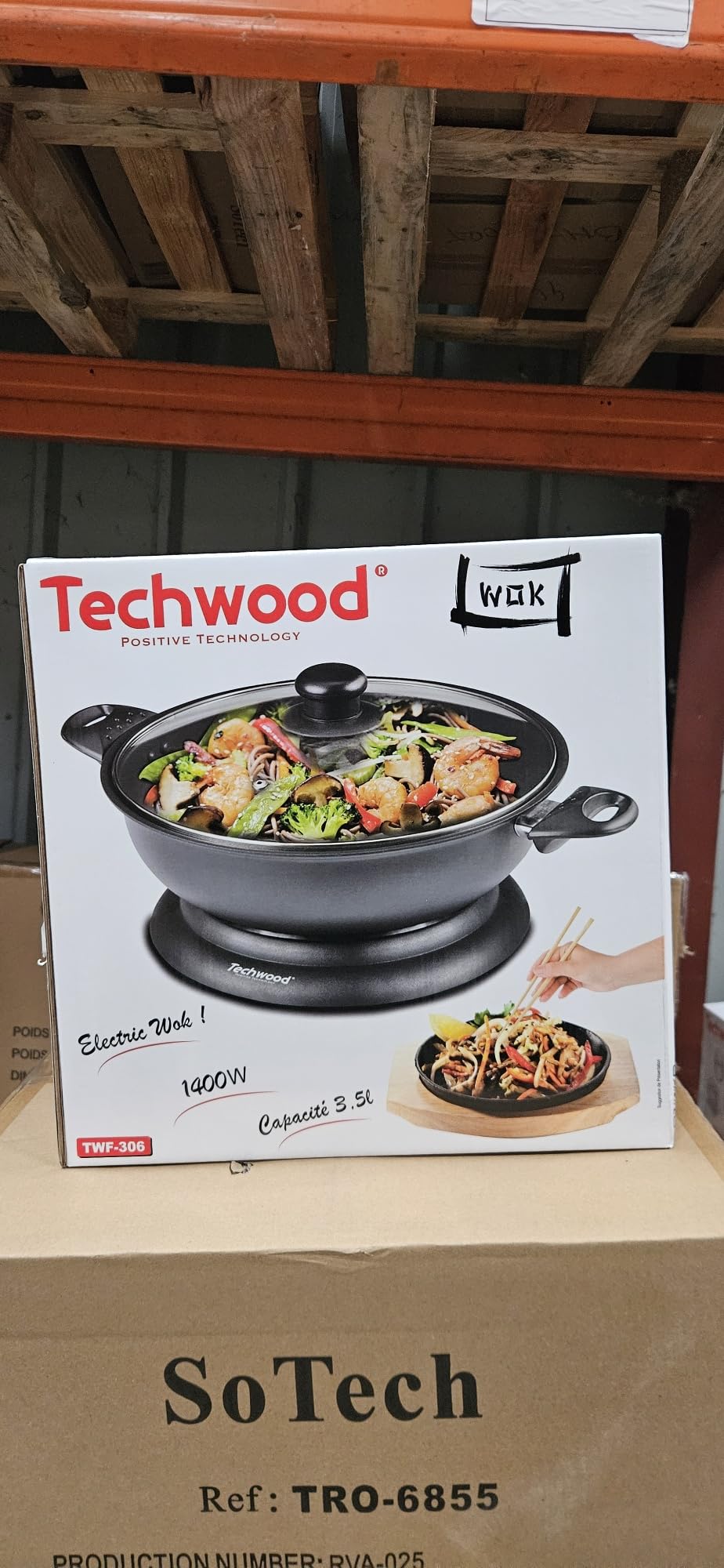 BM TOOLS Wok Electrique Techwood TWF-306-3,6L - Revêtement anti-adhésif - Puissance 1400W - Thermostat Réglable