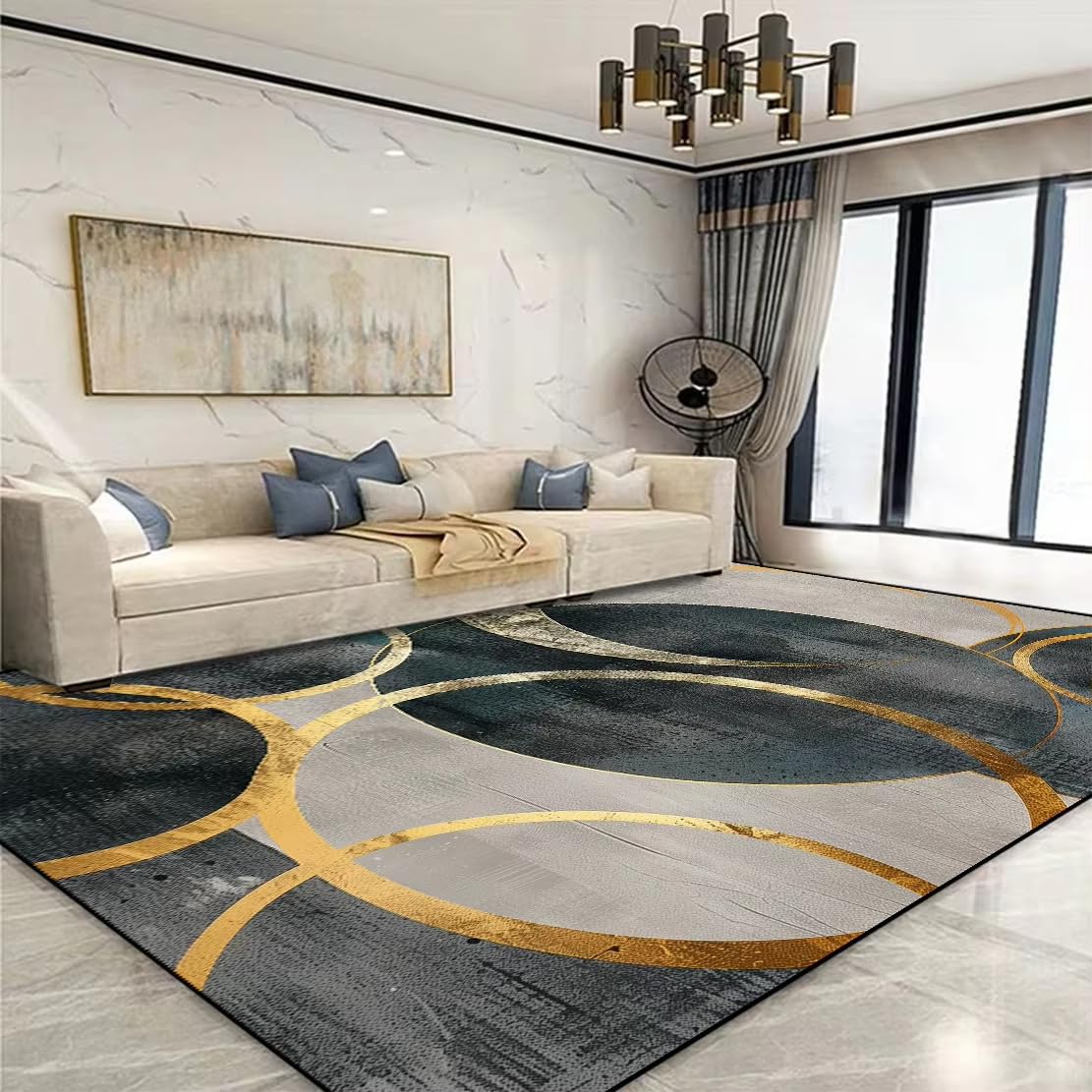 Tapis de salon moderne et haut de gamme aux détails géométriques dorés