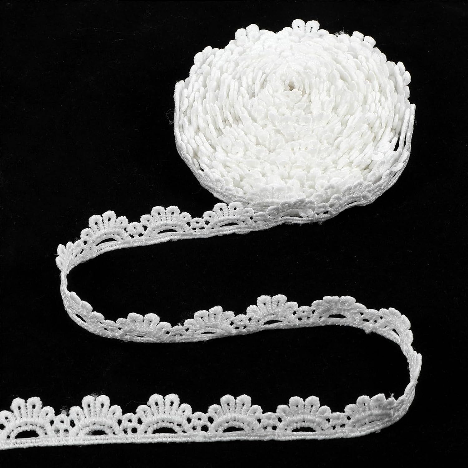 Crocheted White Lace Trim for Sewing, 15 Yards White Lace Trim, Embroidery Scalloped Edge Laces for Crafts, DIY Sewing Making, Gift Wrapping, Scrapbooking, Wedding Bouquet Decorations(0.59" Wide)
