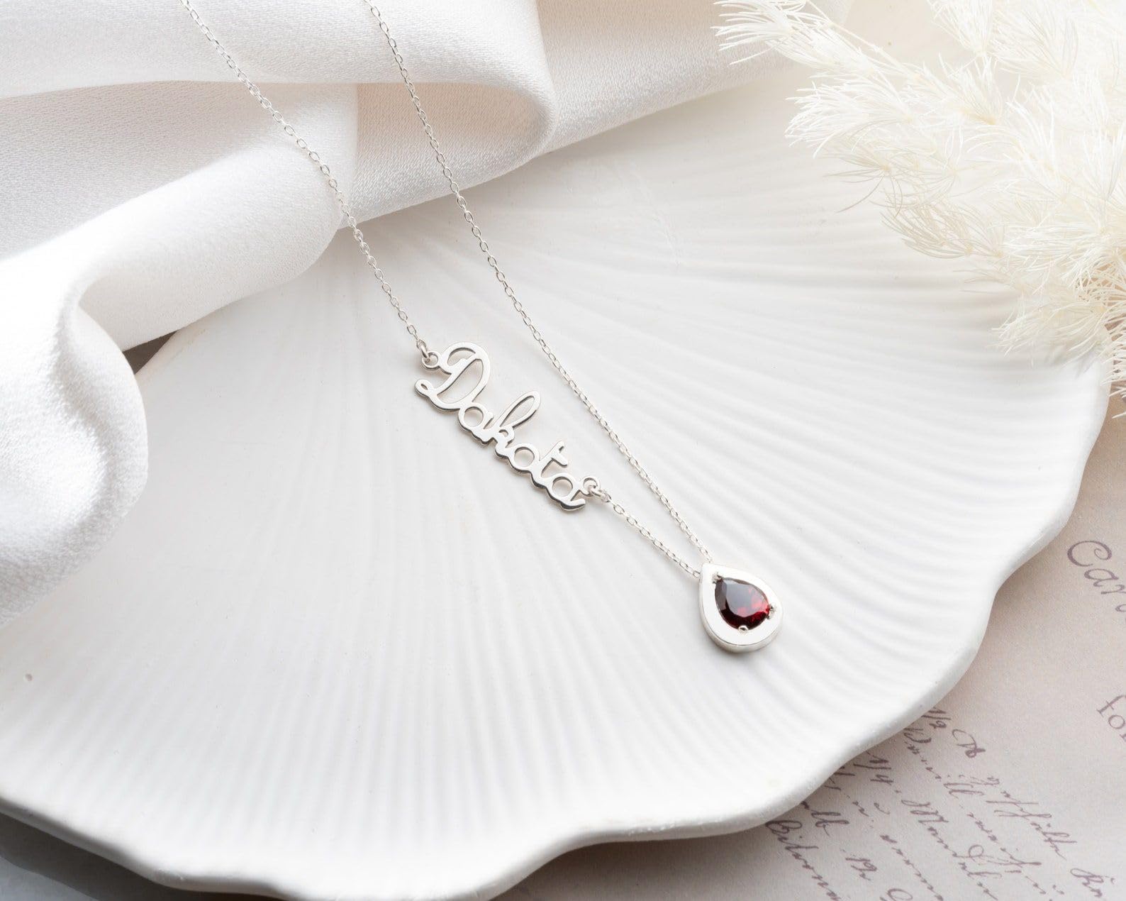 Delicato oro nome e collana con pietra portafortuna personalizzato con nome Festa della Mamma Natale anniversario compleanno