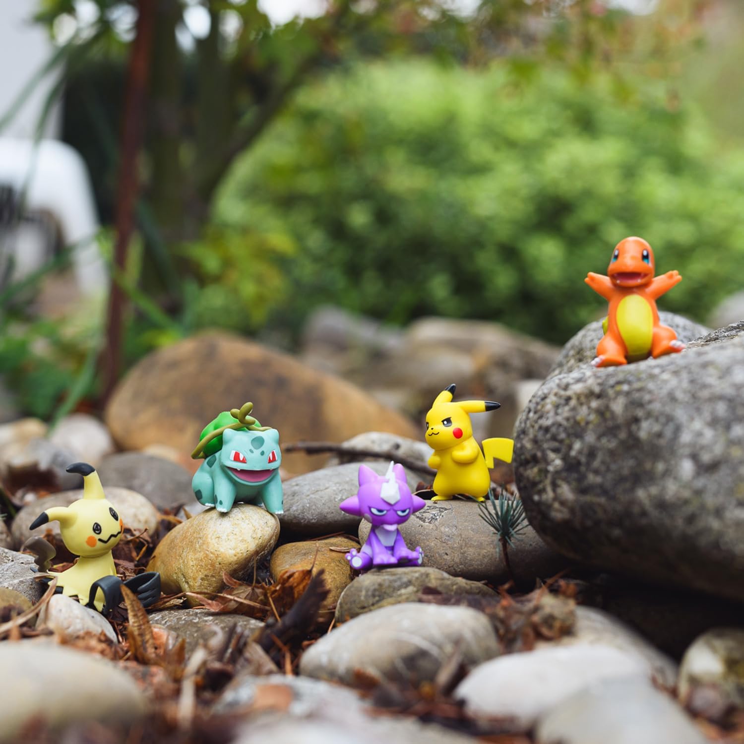 Bandai - Pokémon - Pack of 6 Pokémon figures - Wave 3 - Pikachu, Squirt, Charmander, Bulbasic, Mimiqui, Toxizap - Pokemon Figures 5 cm - Toy for Children 4 years and above JW2684