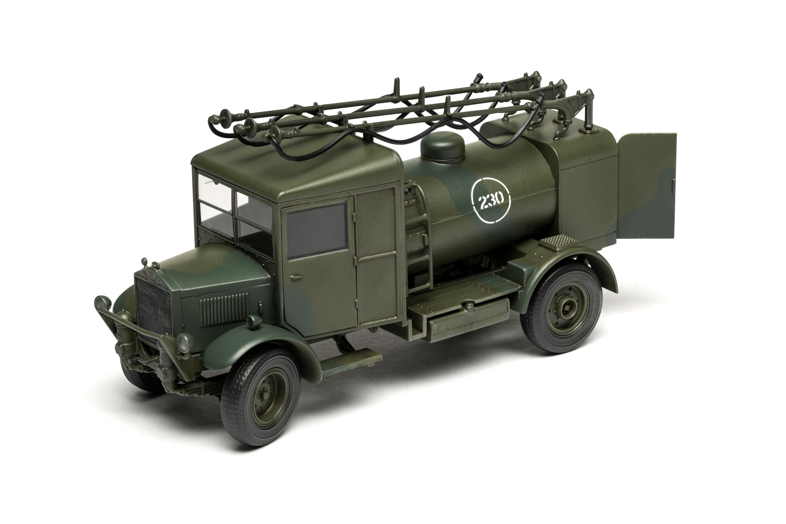 Airfix A03312 Albion AM463 3-Point Refueller 1:48