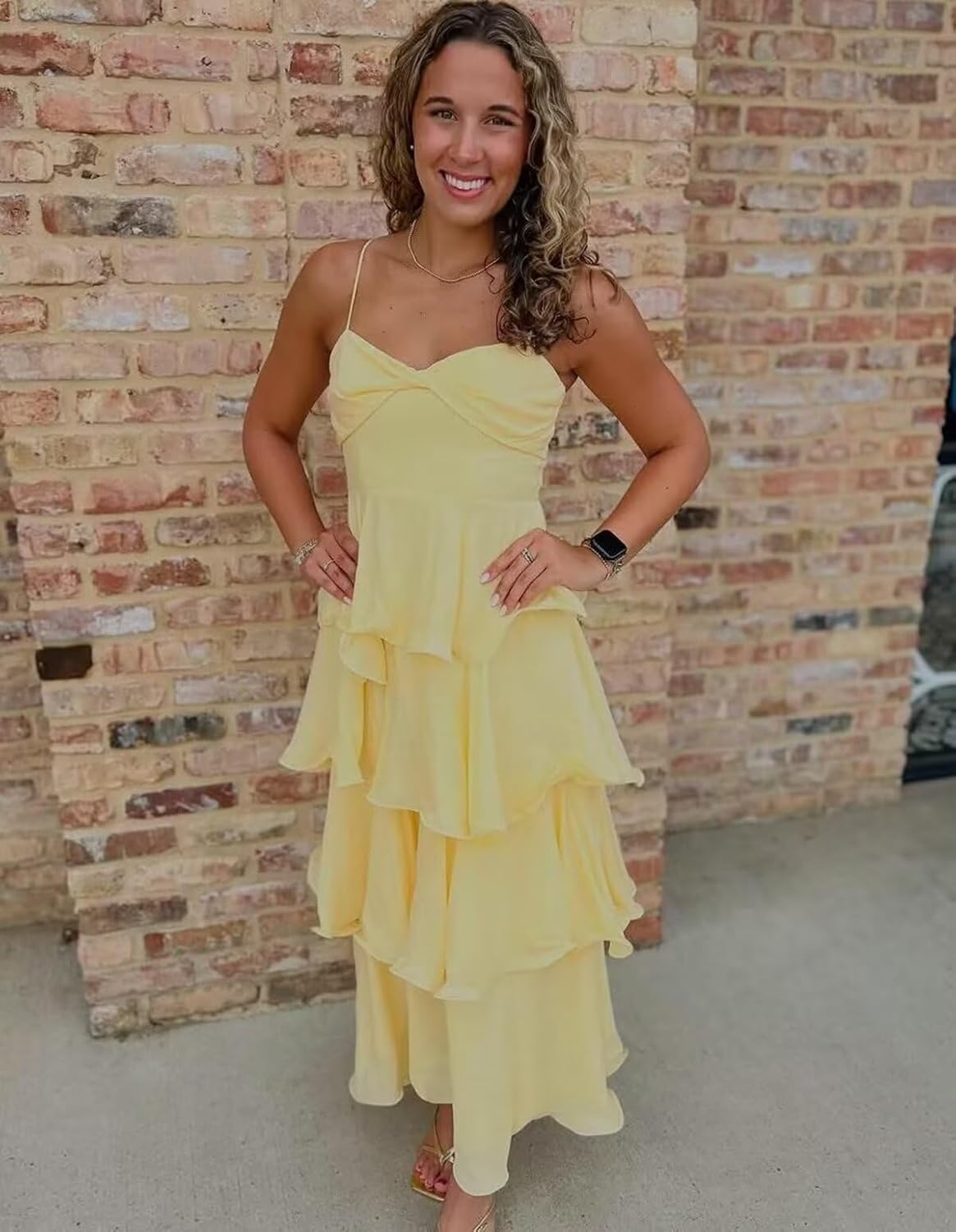 Chiffon Tiered Bridesmaid Dresses for Women Long Spaghetti Straps Formal Gowns Ruffled Beach Evening Dress