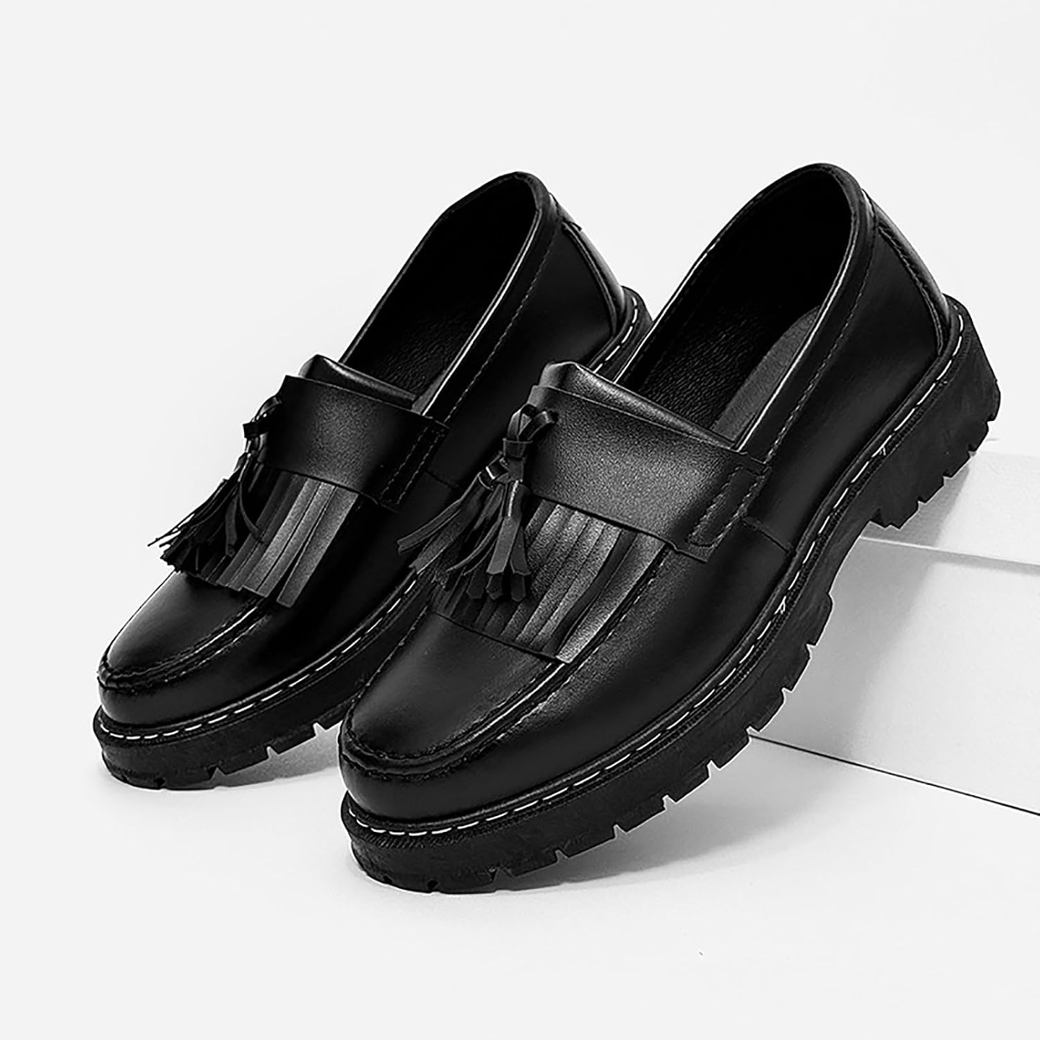 Men's Leather Platform Slip-On Tassel Loafers Fashion Non-Slip Low Top Round Toe Lug Sole Dress Shoes for Business Prom Party Penny Shoes