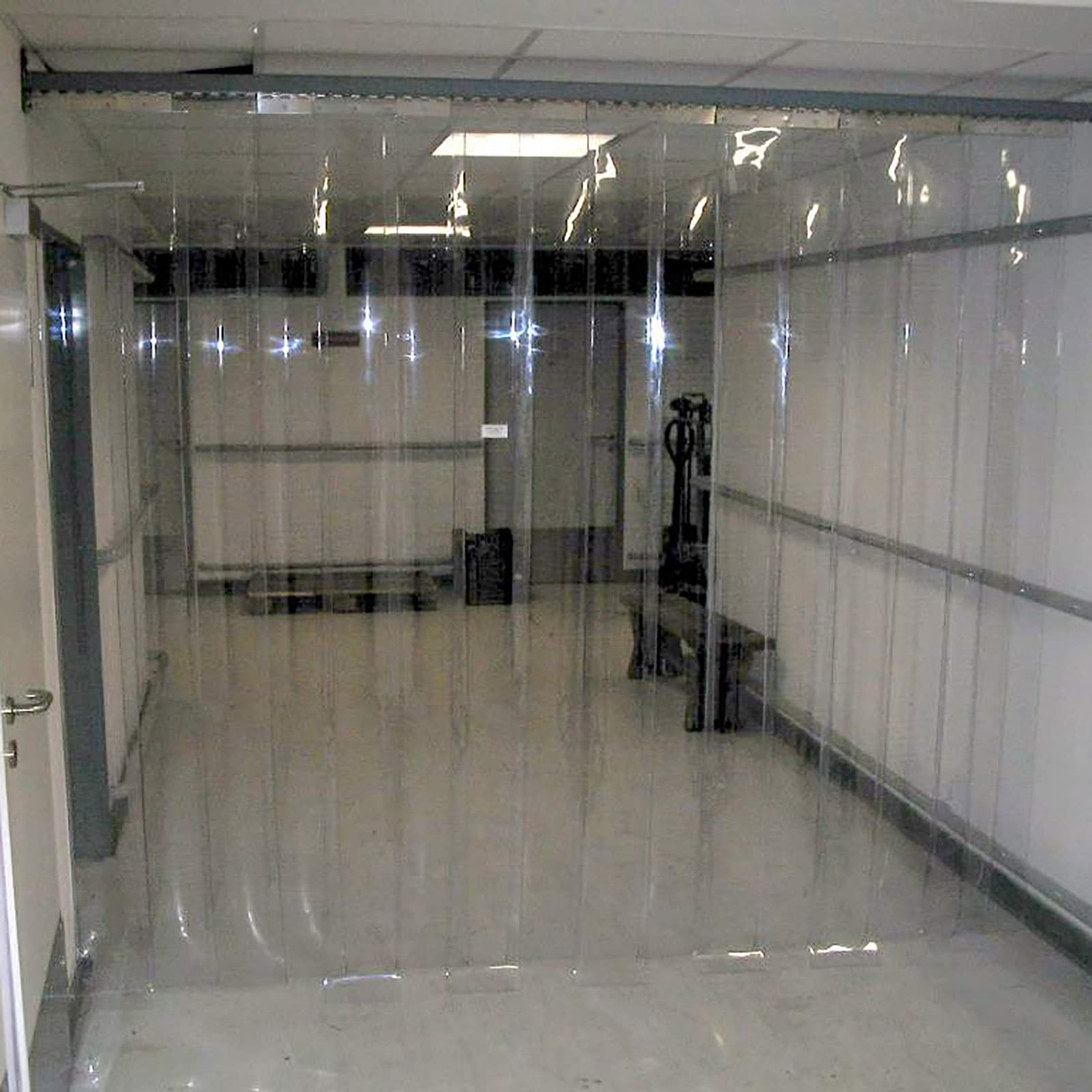 Rideaux À Lanières en PVC Haute Transmission Lumineuse Rideau Industriel À Lanières Résistant Aux Rayures, Ensemble Complet, Universel, for Toutes Les Saisons(1.6mm,1.5Mx2.1M)