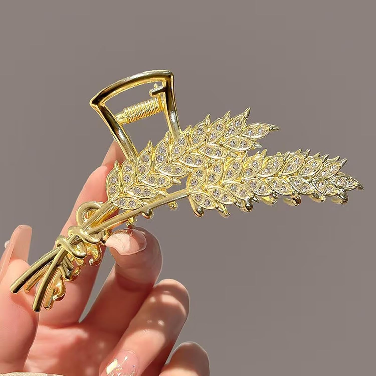 8PCS Rhinestone Tassel Hair Claw Clips, Metal Hair Claw Clips,Pearl and Crystal Flower Tassel Hair Claw Clips - Nonslip Claw Clip for Women and Girls Thin Thick Hair Stylish Hair Accessories