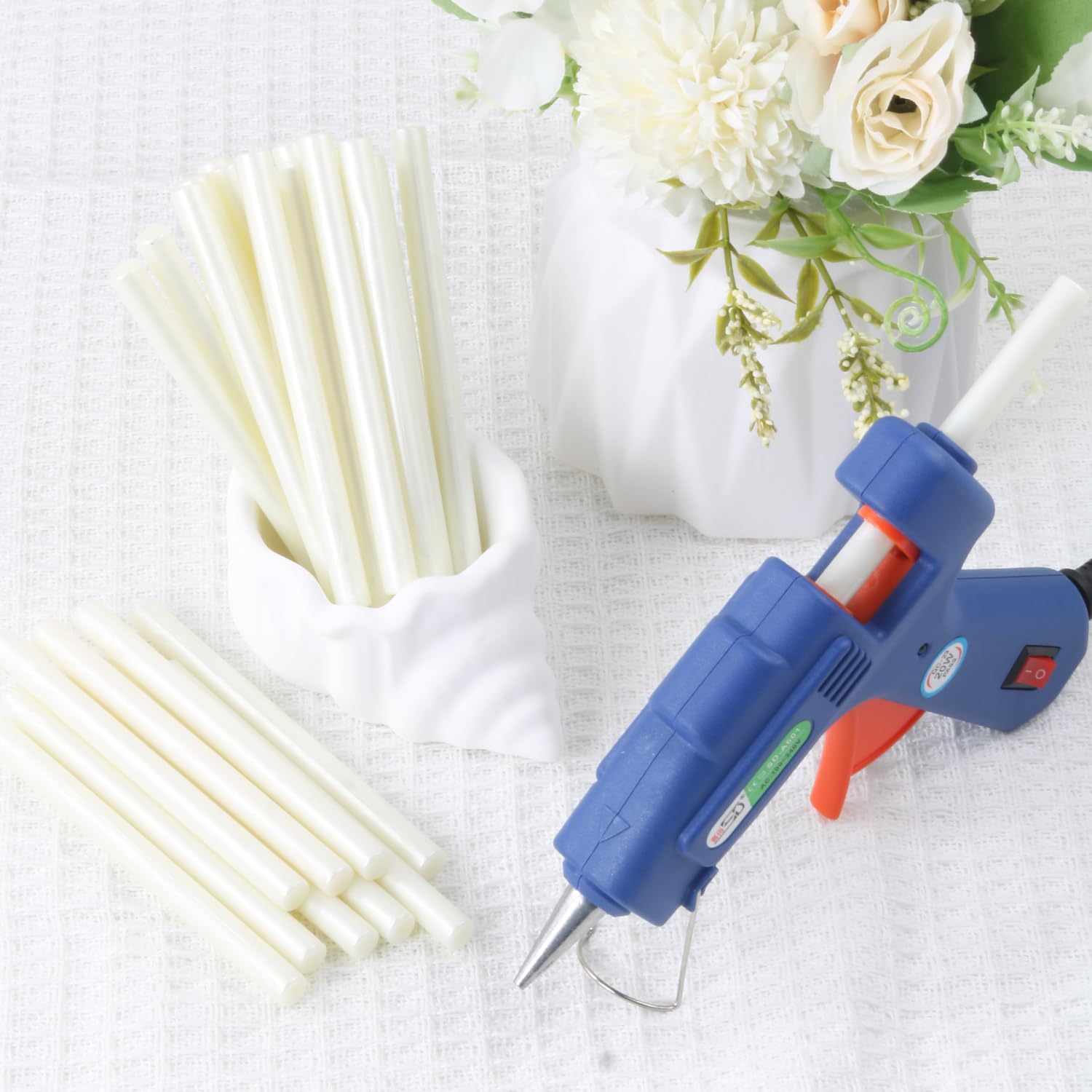Pearl White Wax Seal Sticks, 30pcs Sealing Wax Sticks, HOSEALING Glue Gun Wax Seal Sticks for Wax Seal Stamp, Premium Sealing Wax for Wedding Invitations, Letter, Envelope (Mini Size)