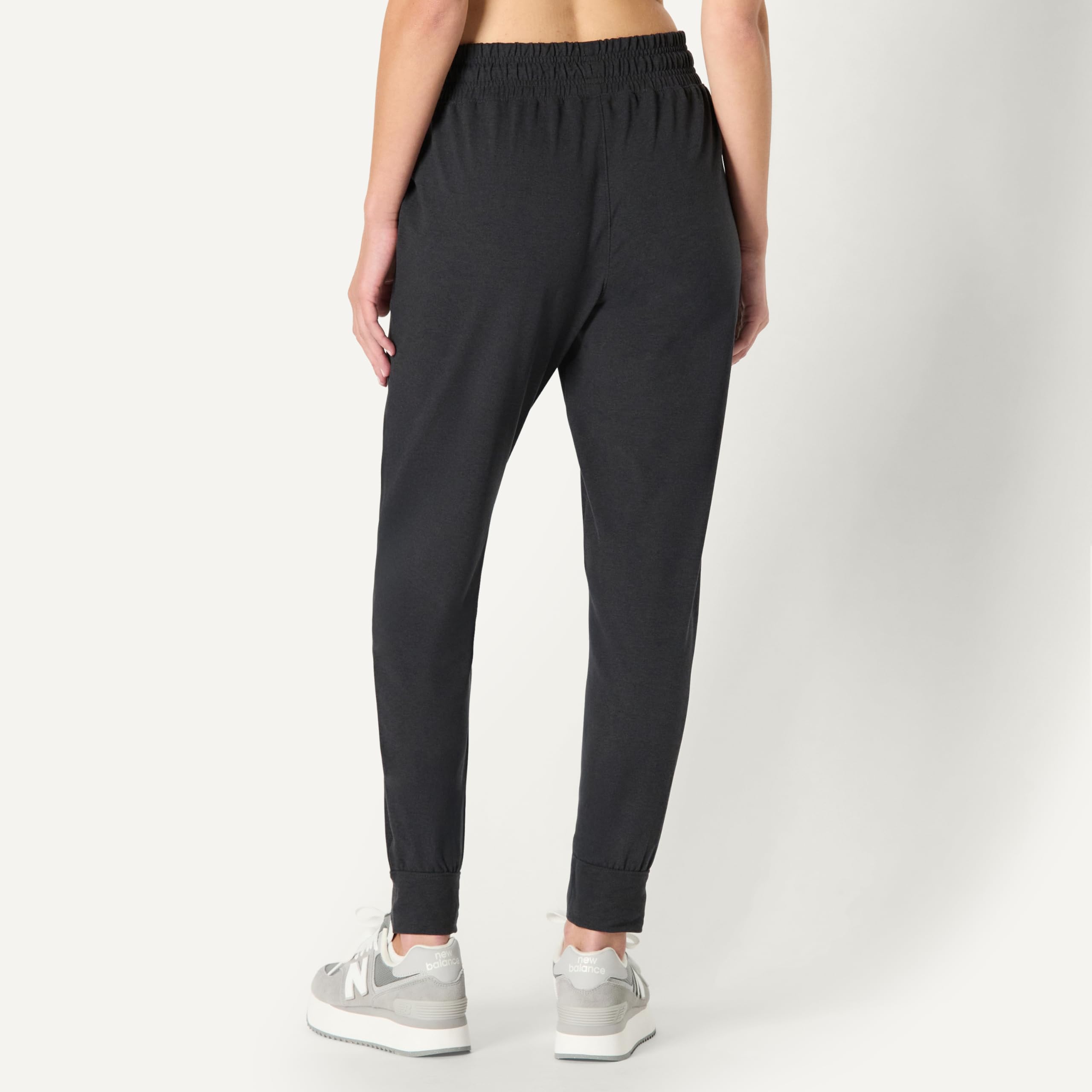 Amazon Essentials Pantaloni Jogger Sportivi da Allenamento, Elasticizzati, Morbidi e Leggeri, Alte Prestazioni Donna