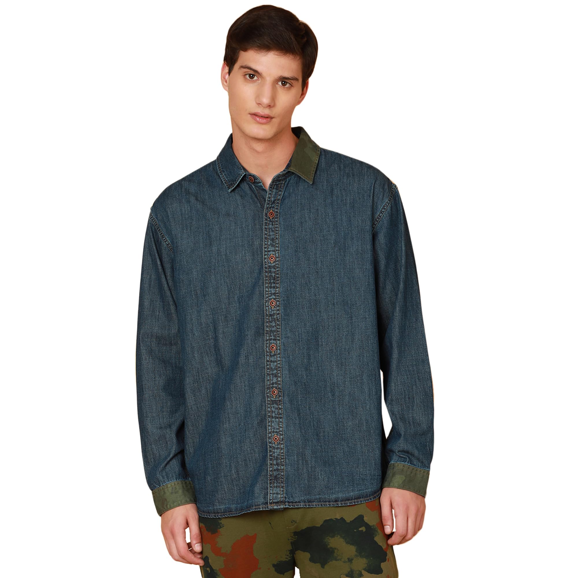 Wrangler Male Green Relaxed Fit Shirt in green