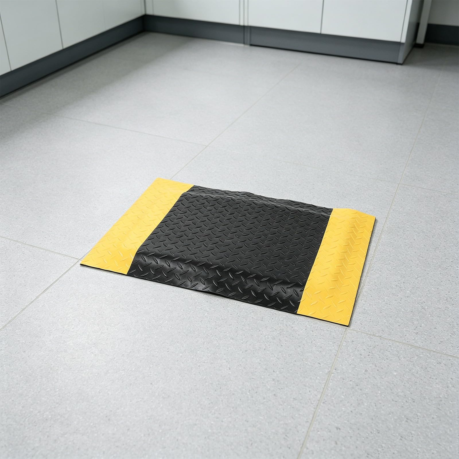 SOLUSTRE Maty przemysłowe przeciwzmęczeniowe, miękka, ergonomiczna mata o grubości 0,8 cala, 24" x 18,5" antypoślizgowy dywan roboczy z diamentową płytką, łagodzący ból pleców i nóg