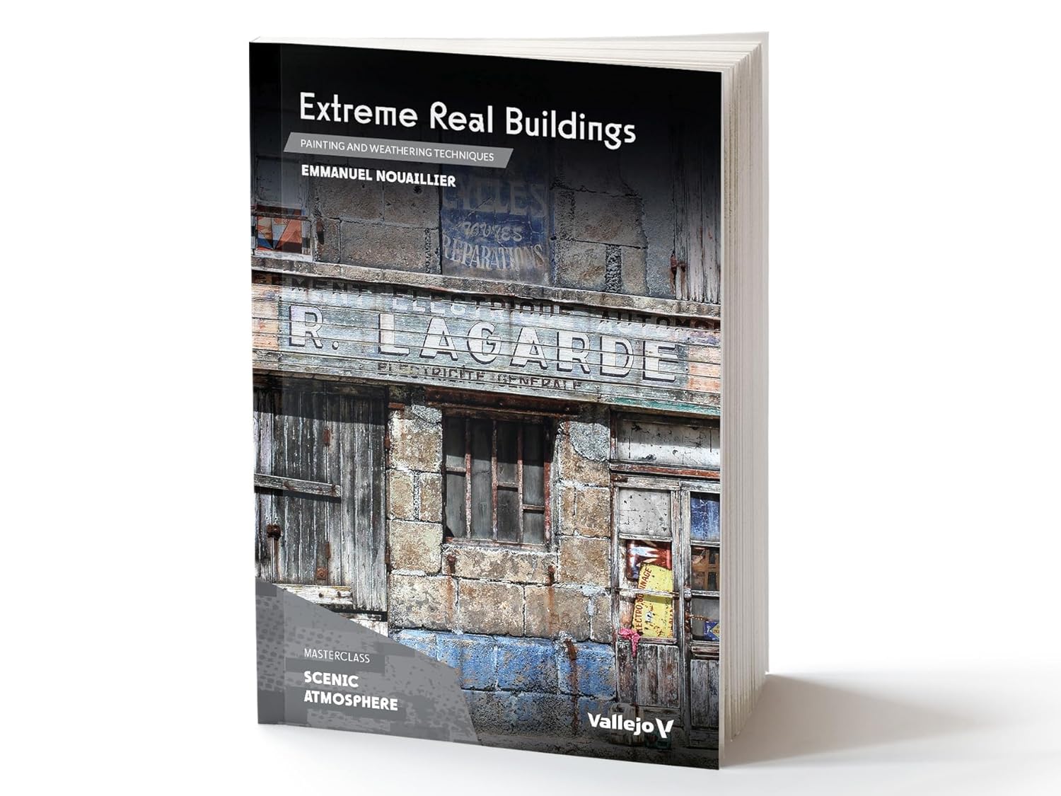 Vallejo 75050 Book: Extreme Real Buildings (192 Pages) (EN)
