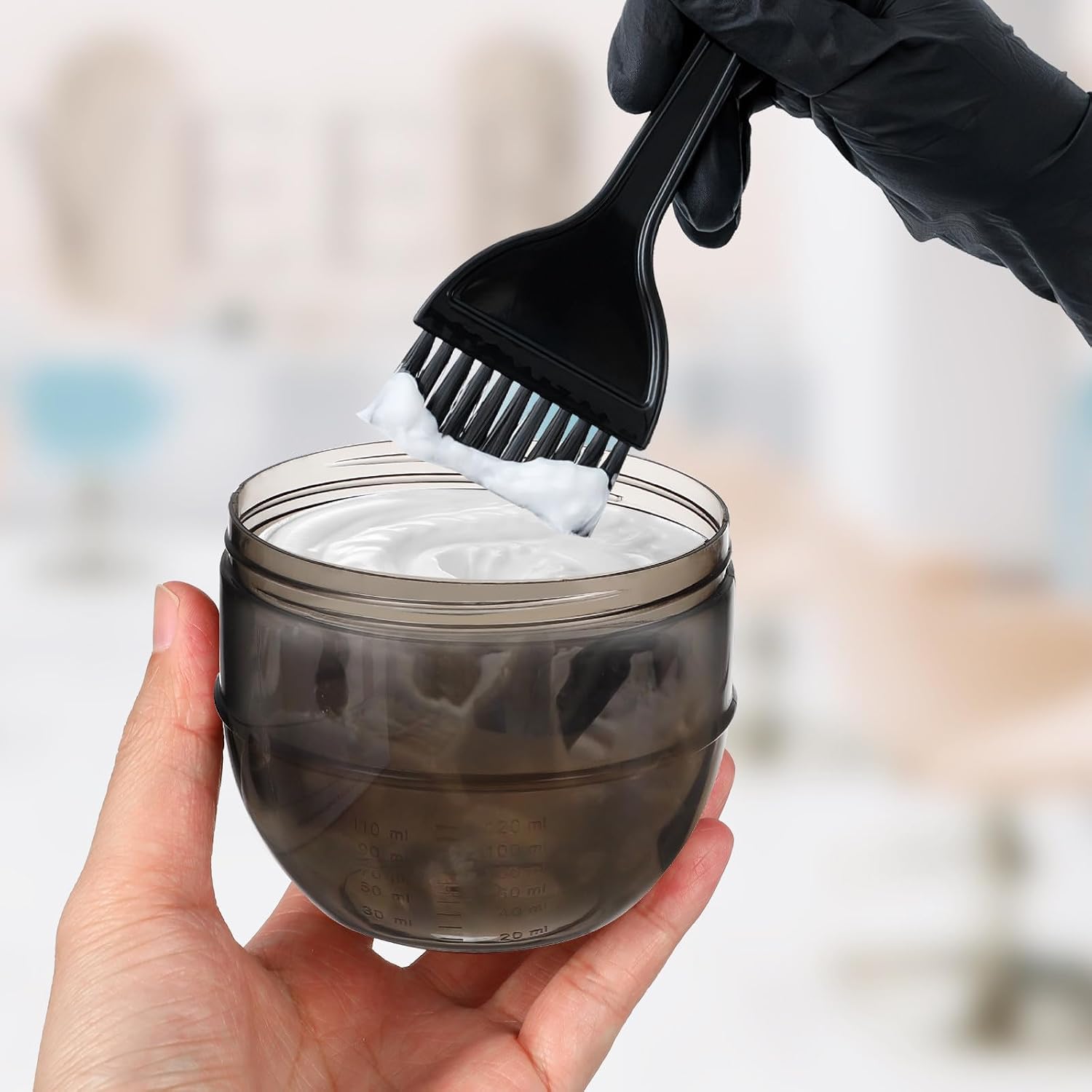 Hair Dyeing Shaker Bowl with Dual Scale 500ml Hair Color Mixing Cup for Salon Supplies