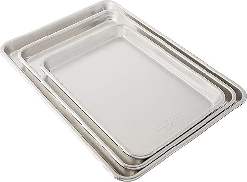 Nordic Ware Baker's Delight Set de 3 piezas (1 paquete, aluminio) y rejilla antiadherente Nordic Ware para hornear y enfriar (acero inoxidable)