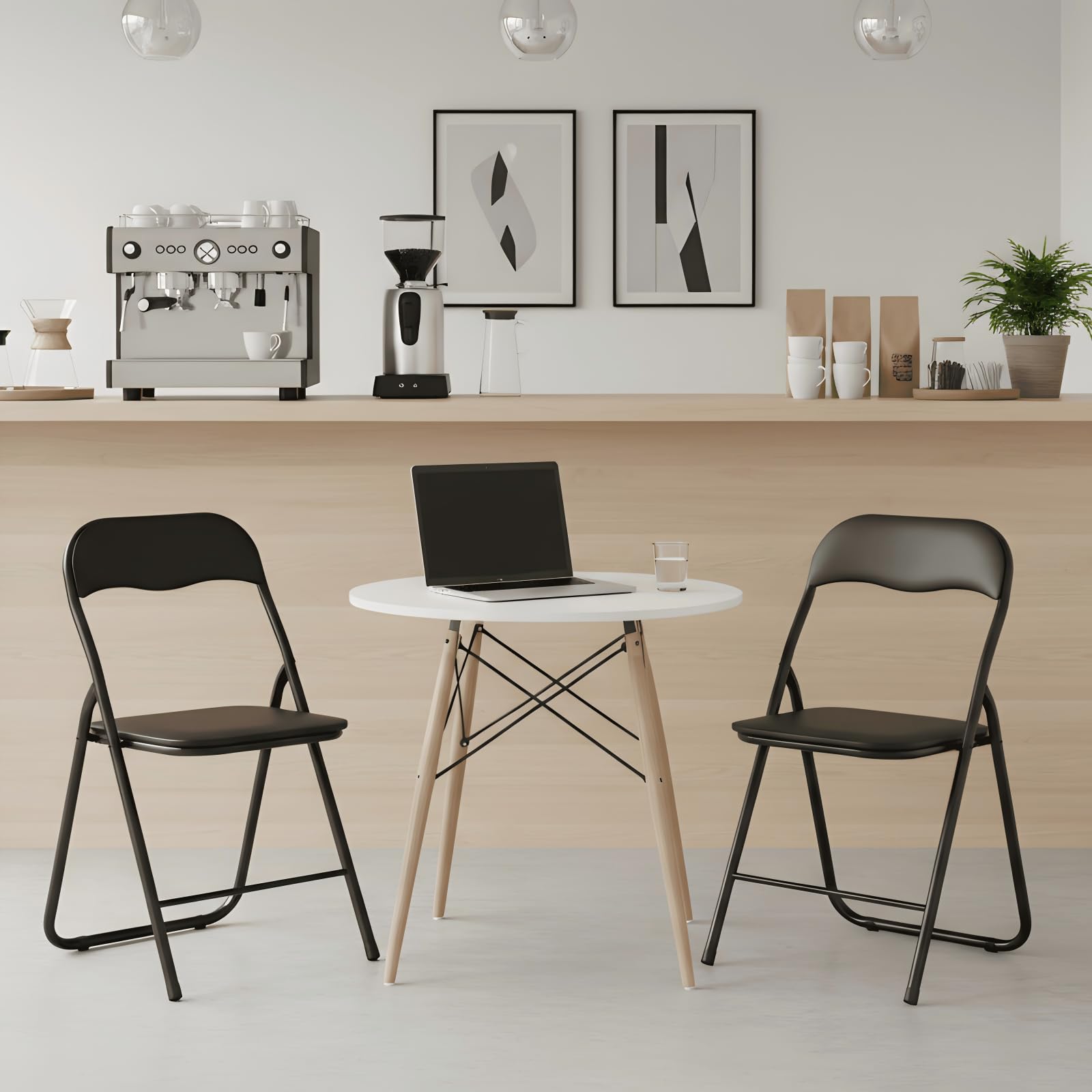 EGGREE Ensemble de 4 Chaises Pliantes Noires - Cadre Métallique, Siège Rembourré en PVC - Capacité de Charge 110 kg - Chaise Ergonomique Pliable pour Camping, Balcon, Fêtes, Bureau, Restaurant