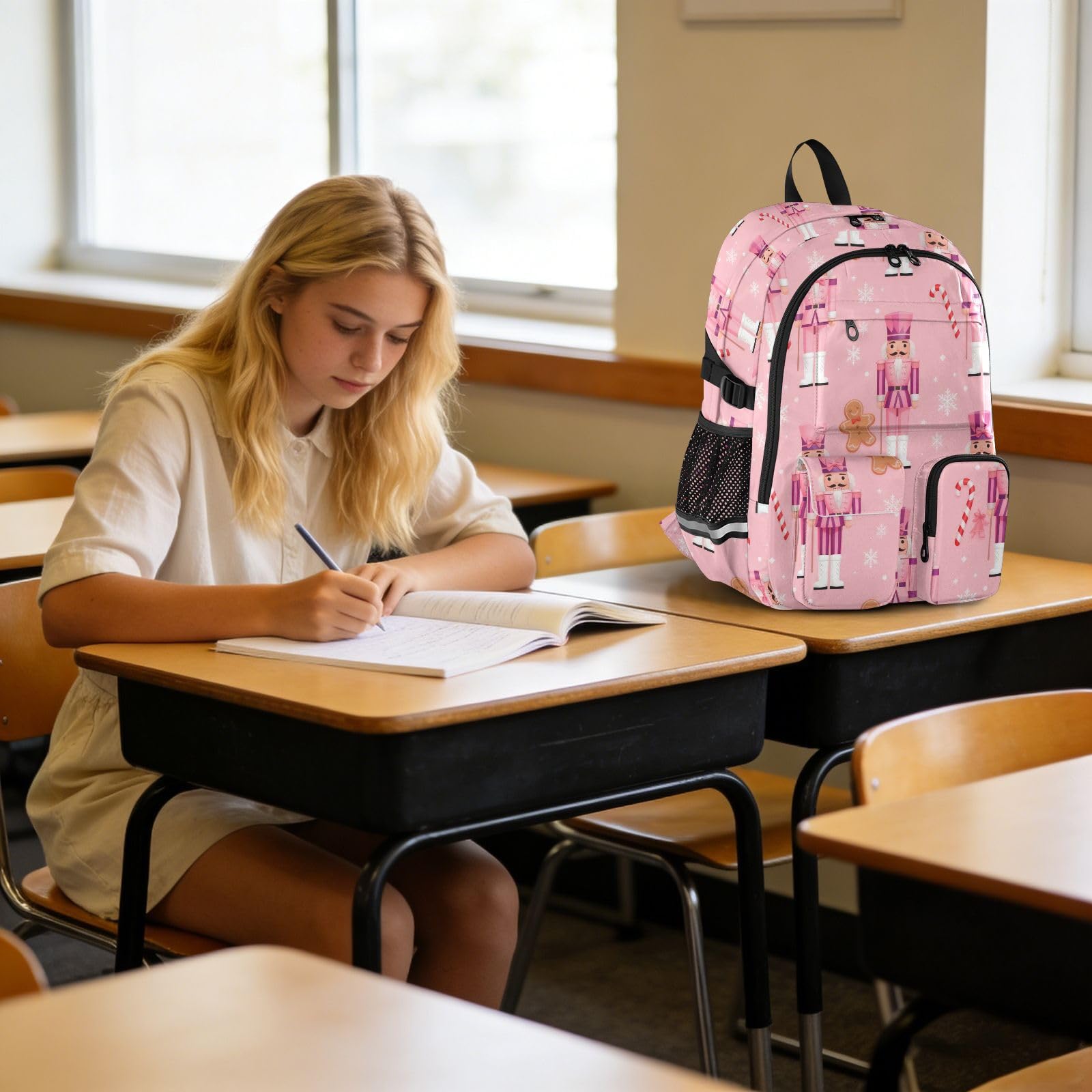 Grand sac à dos de voyage rose motif soldats casse-noisette pour homme et femme - Sac à dos rose pour adolescentes et filles - 43,2 à 5 pouces