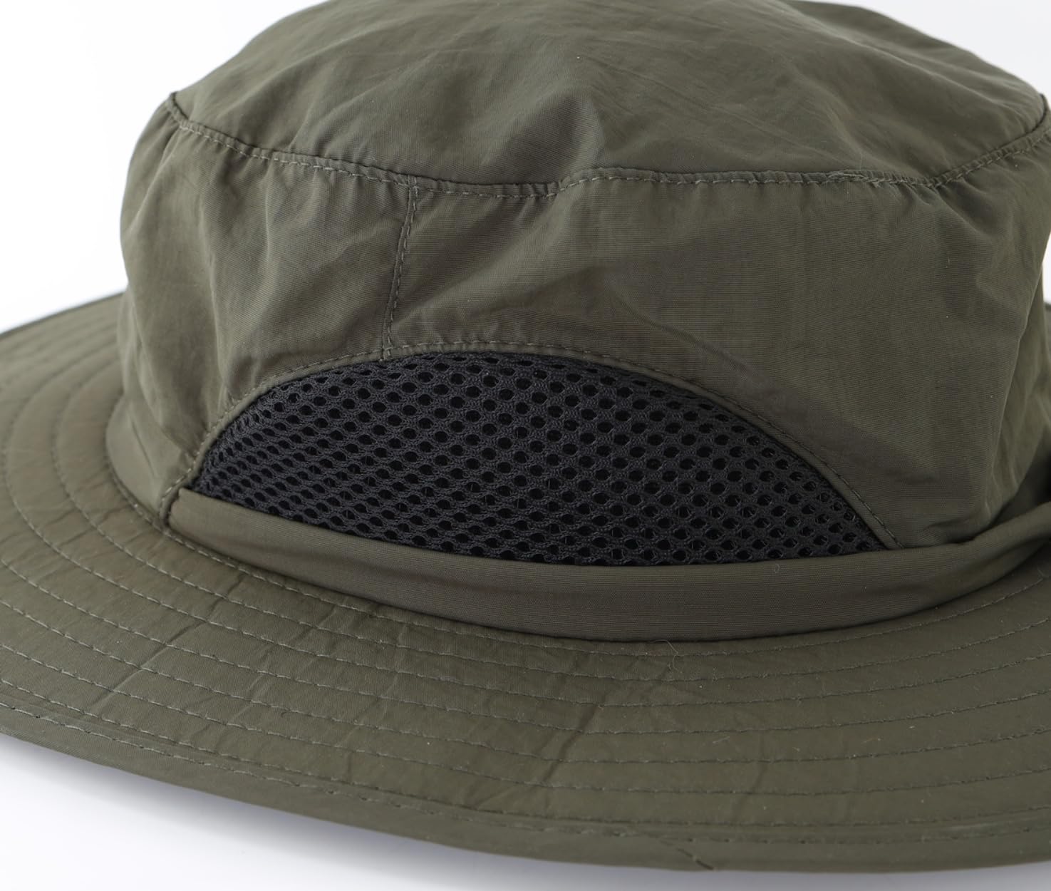 Chapeau de soleil réglable en maille à large bord pour enfants avec protection UV
