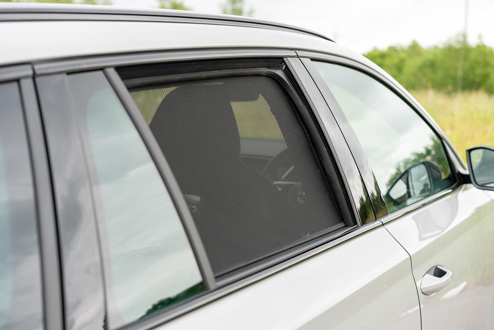 CAR SHADES zestaw (tylne drzwi boczne) kompatybilny z Skoda Octavia IV (NX5) Kombi 2020- (2-częściowy) - Dopasowane osłony przeciwsłoneczne do samochodów