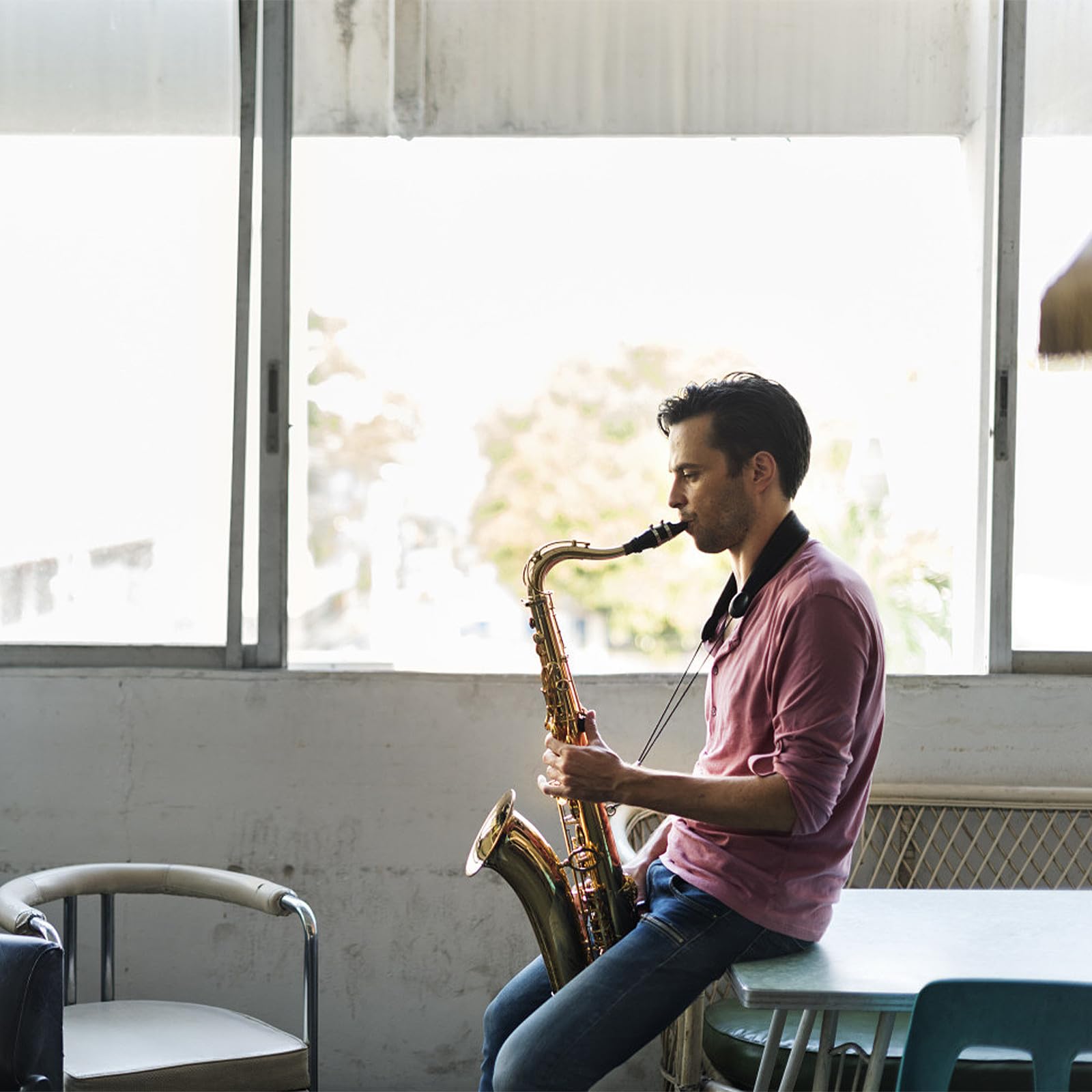 Toyvian Komfortabler Saxophongurt aus Leder mit Hoher Belastbarkeit und Verschleißfestem Material Verstellbarer Saxophon Gurt für Musiker und Saxophonspieler Zufällige Zufällige Farbe