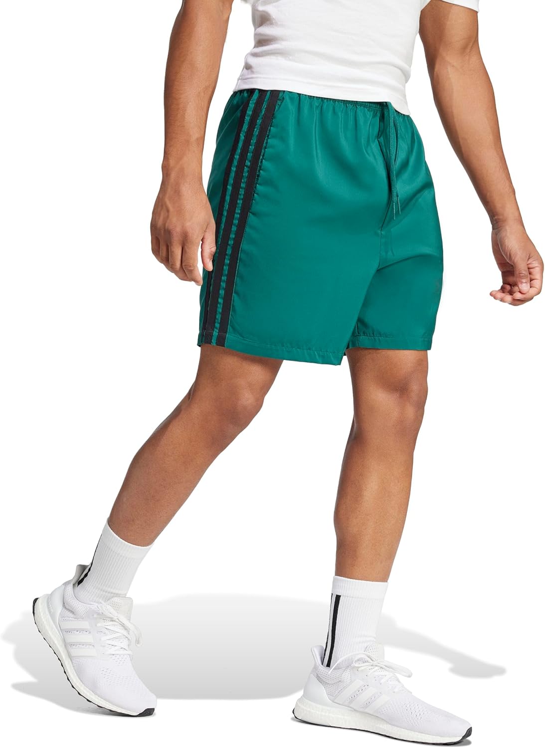 Adidas Mens Essentials 3-Stripes Chelsea 7-inch Shorts - Image 2