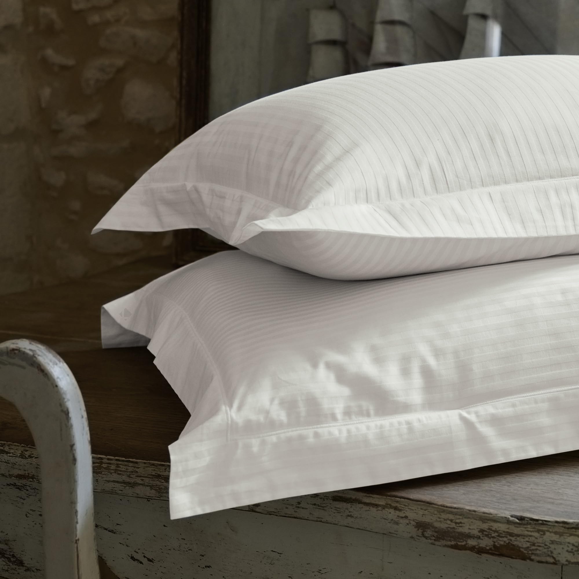 Parure de lit 280x240 satin Concerto rayures beige craie avec taies 65x65
