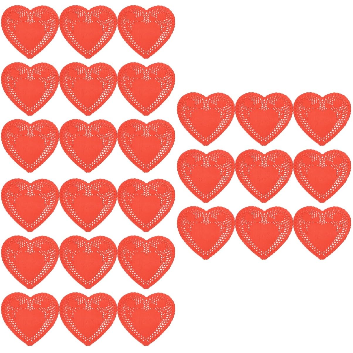 Napperons en papier en forme d'amour pour une table de Saint-Valentin réussie