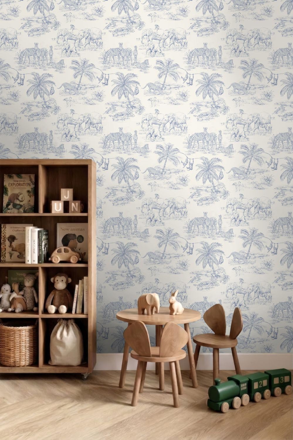 papier peint toile de jouy jungle bleu et blanc 0.53 x 10.05 m - ESTAhome