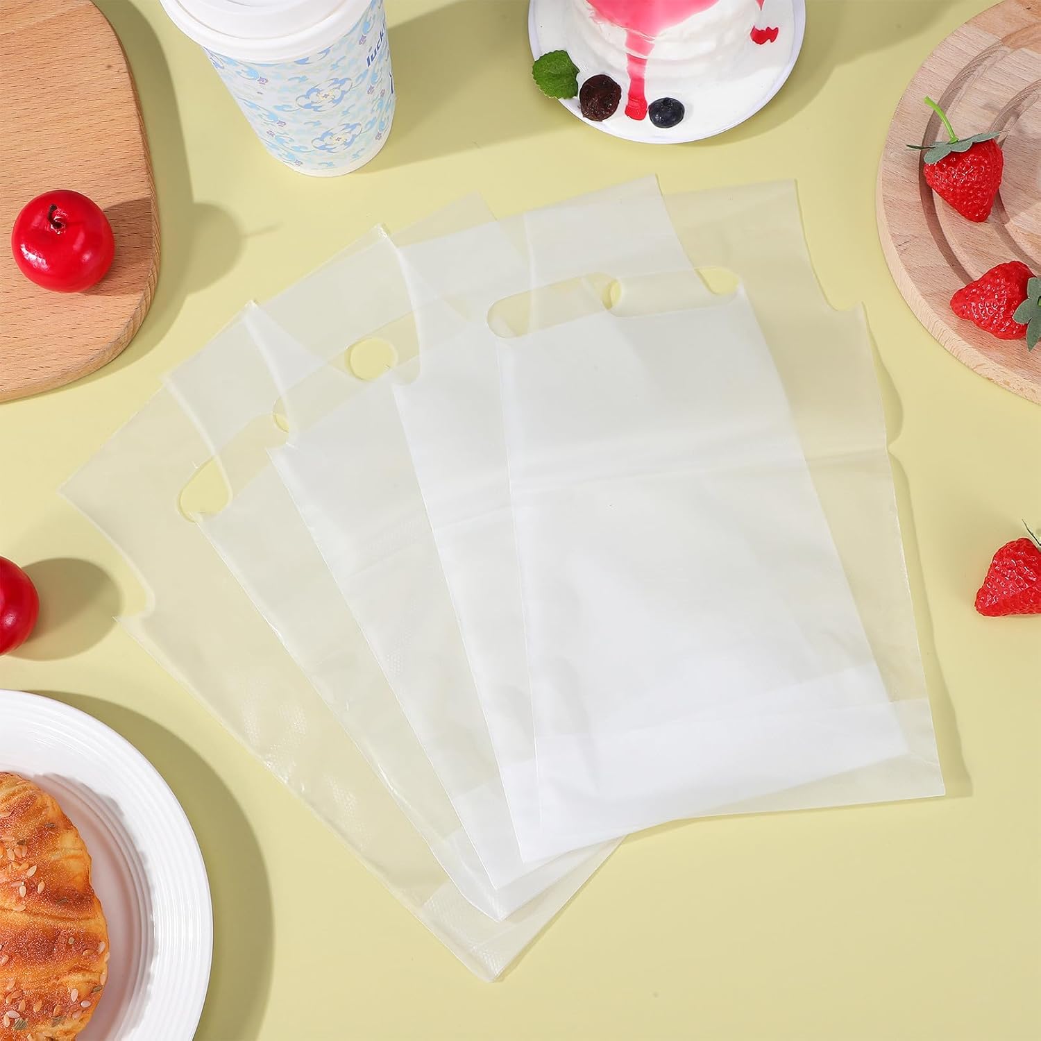 Kichvoe 500pcs Disposable Coffee Drink Carrier Bags with Handle, Portable Beverage Packing Bags for Takeout Cups, Single Use Drink Holders for Coffee Shops and Food Service