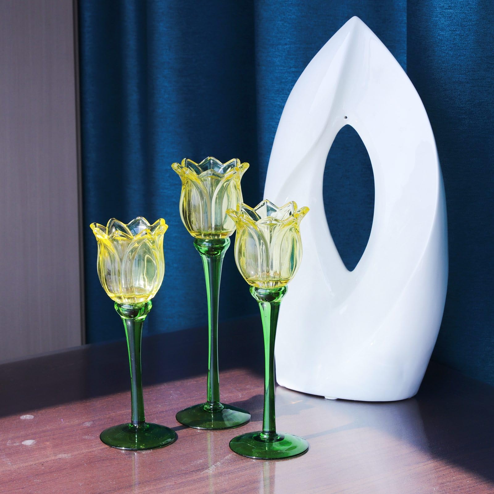 VOHO Lot de 3 bougeoirs en forme de tulipes jaunes pour décoration d'intérieur moderne, cadeau d'anniversaire pour femmes, amies, photophores en forme de tulipe pour centre de table de fête