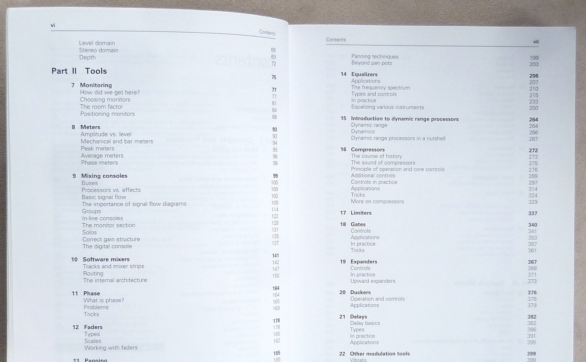 Mixing Audio: Concepts, Practices and Tools
