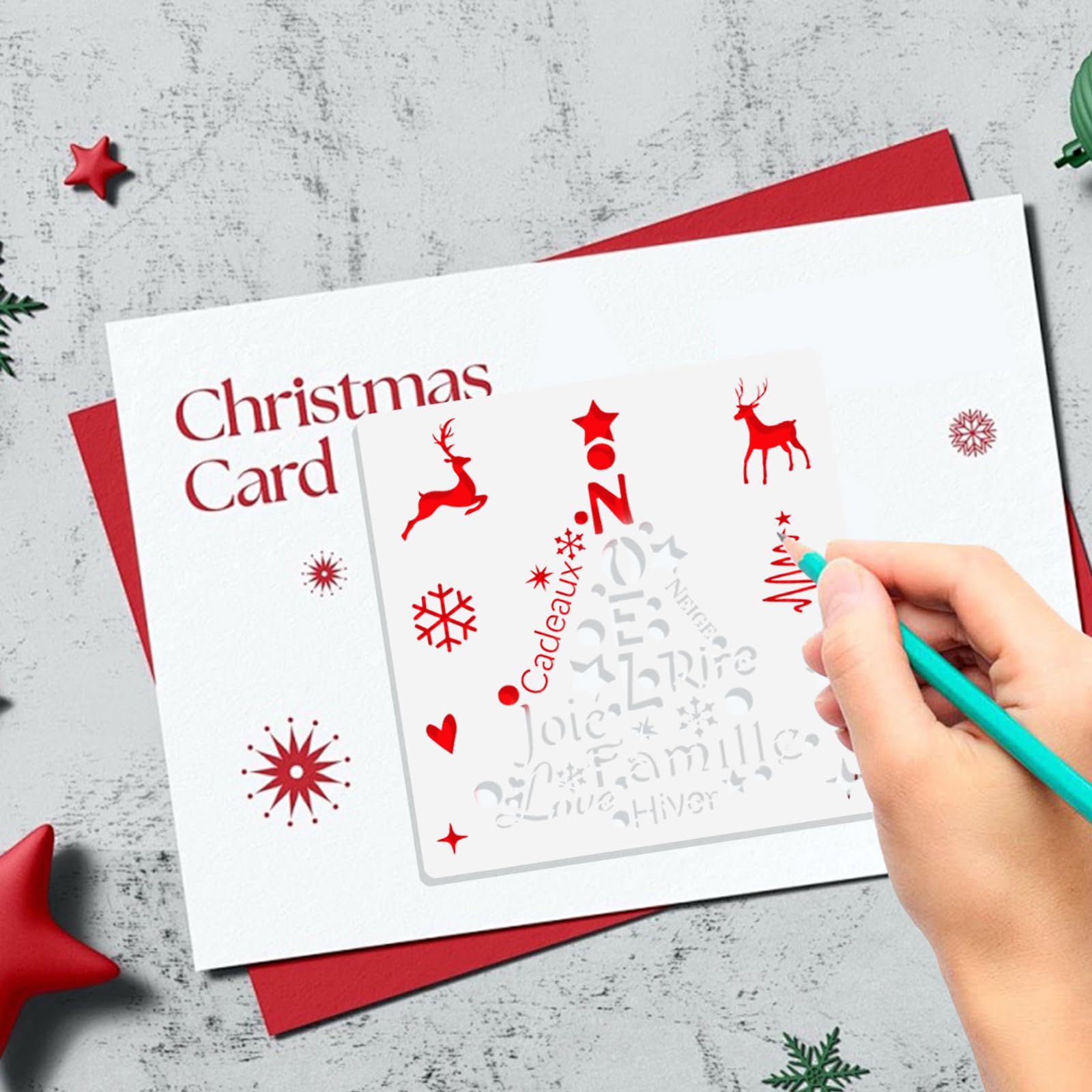 16pcs Pochoirs de Noël, 29,8cm Réutilisables Joyeux Noël Let It Snow Modèles Demi-Rond Pochoirs de Vacances pour Peinture Bois Panneau de Bienvenue Bricolage Mur Décoration Intérieure (C