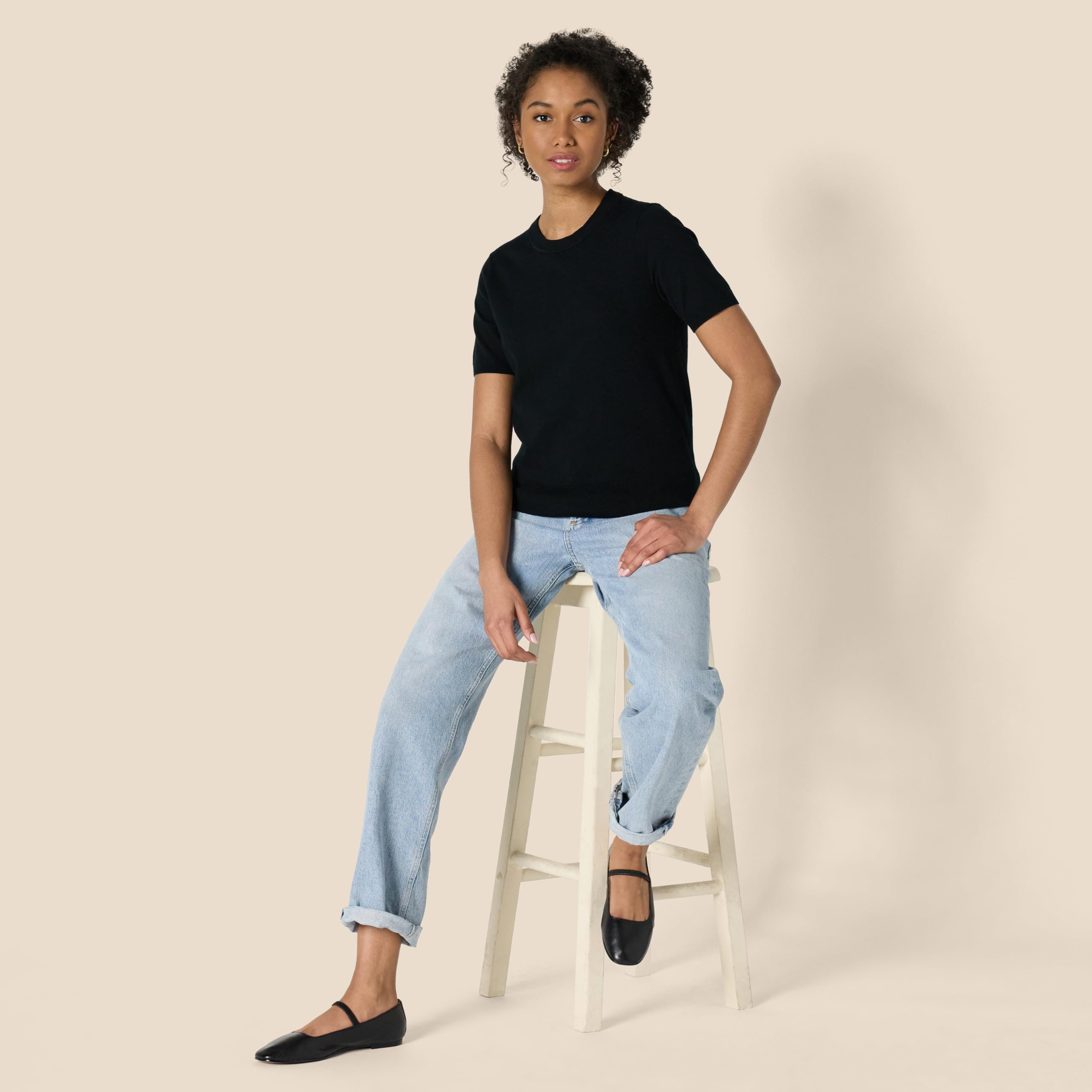 Amazon Essentials Pull à Manches Courtes, Coupe Classique Femme