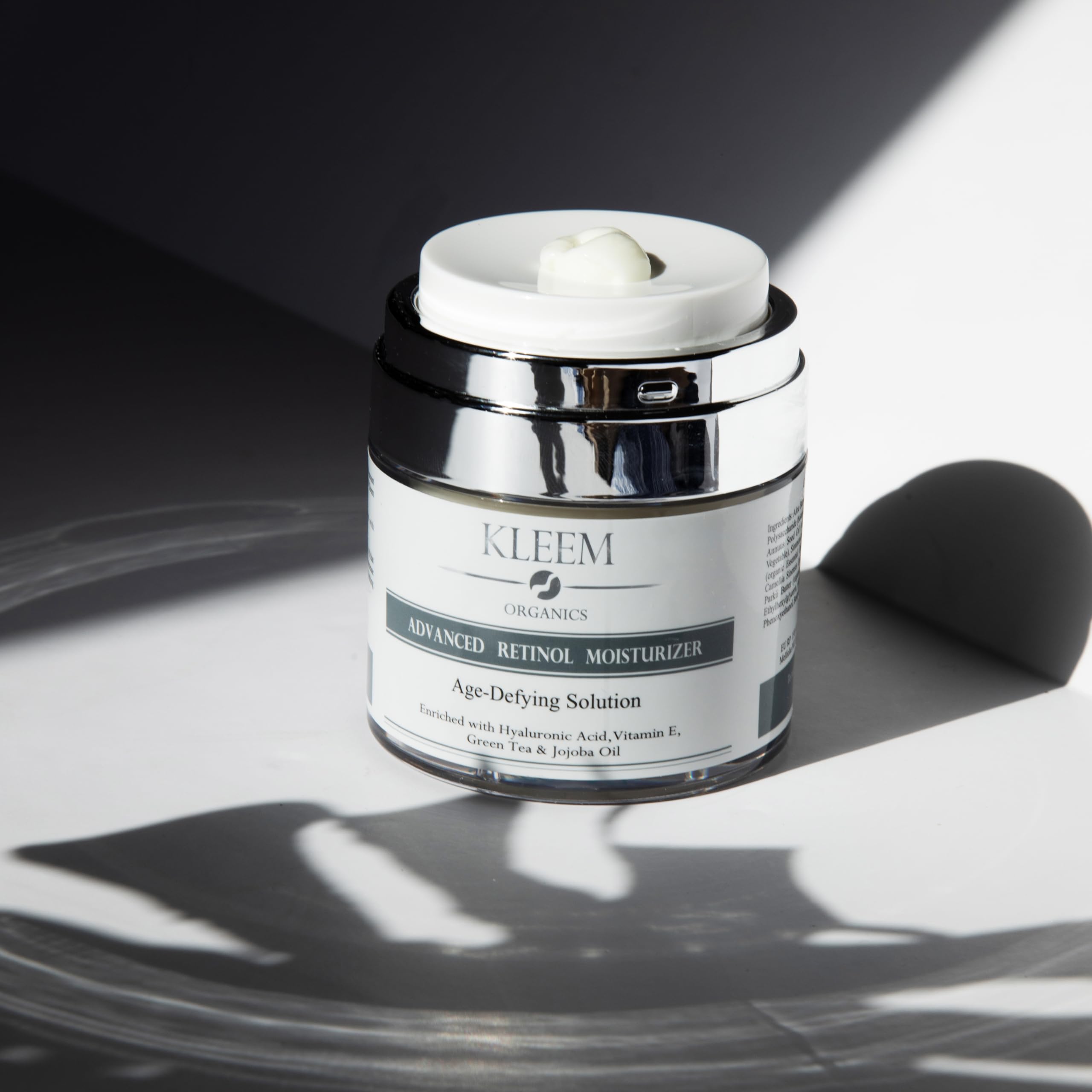 Duo de Crèmes au Rétinol – Anti-Rides, Raffermissant, Éclat de la Peau – Cible les Rides, Ridules & Taches Brunes – Avec Acide Hyaluronique & Vitamine E – Végan & Non Testé sur Animaux
