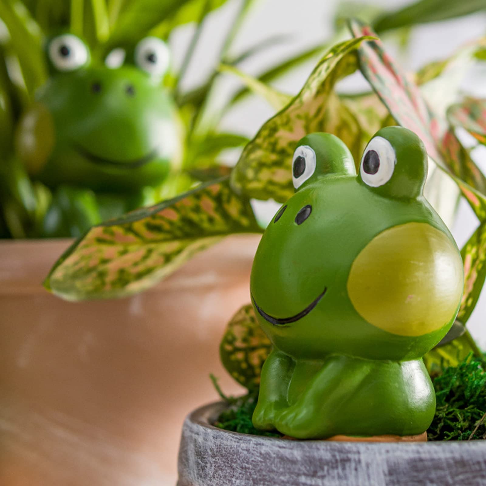 4pcs Frog Watering Globes Self Watering Spikes Automatic Waterer Irrigation Drippers For Pots Plant Reservoir