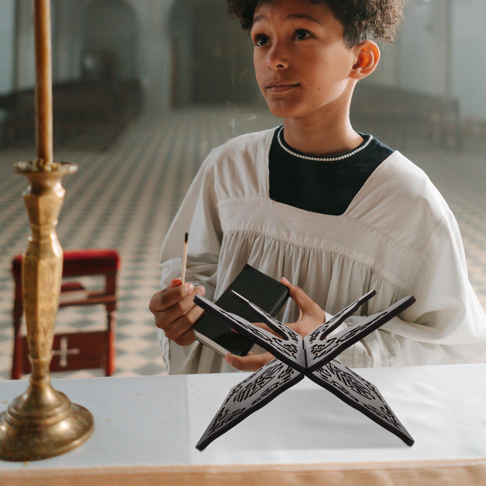 2 Szt. Drewniany Stojak Do Czytania Książek z Rzeźbionym Wzorem Przenośny Stojak Biblię i Koran Dekoracyjny Uchwyt Do Czytania i Modlitwy