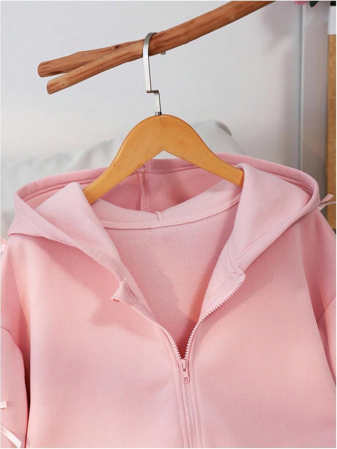 Verdusa Girl's Cute Bow Hooded Sweatshirt Zip Up Long Sleeve Drop Shoulder Casual Hoodies - Image 2