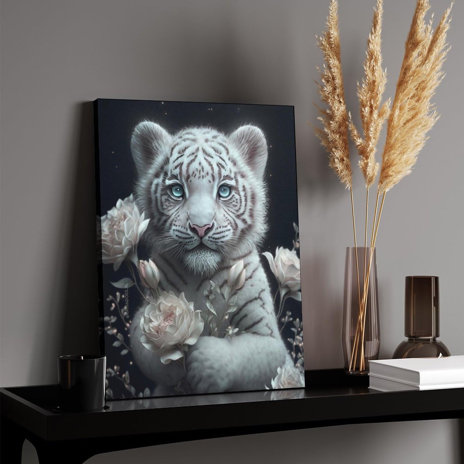 Amazon.co.jp: 絵画 小さなホワイトタイガーと赤い花インテリア