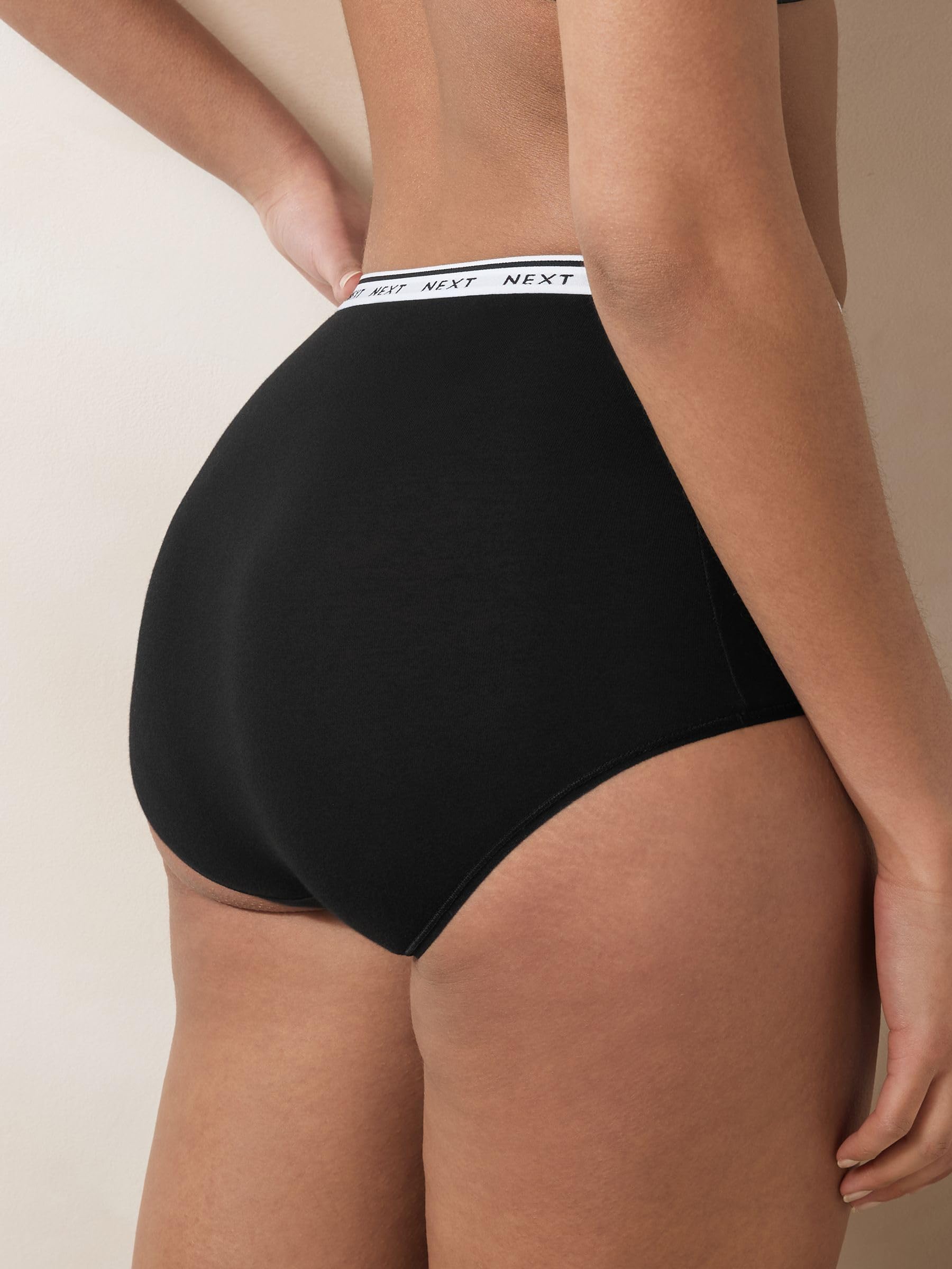 NEXT Damen 7er-Pack Baumwoll-Slips mit Logo, voll bedeckend