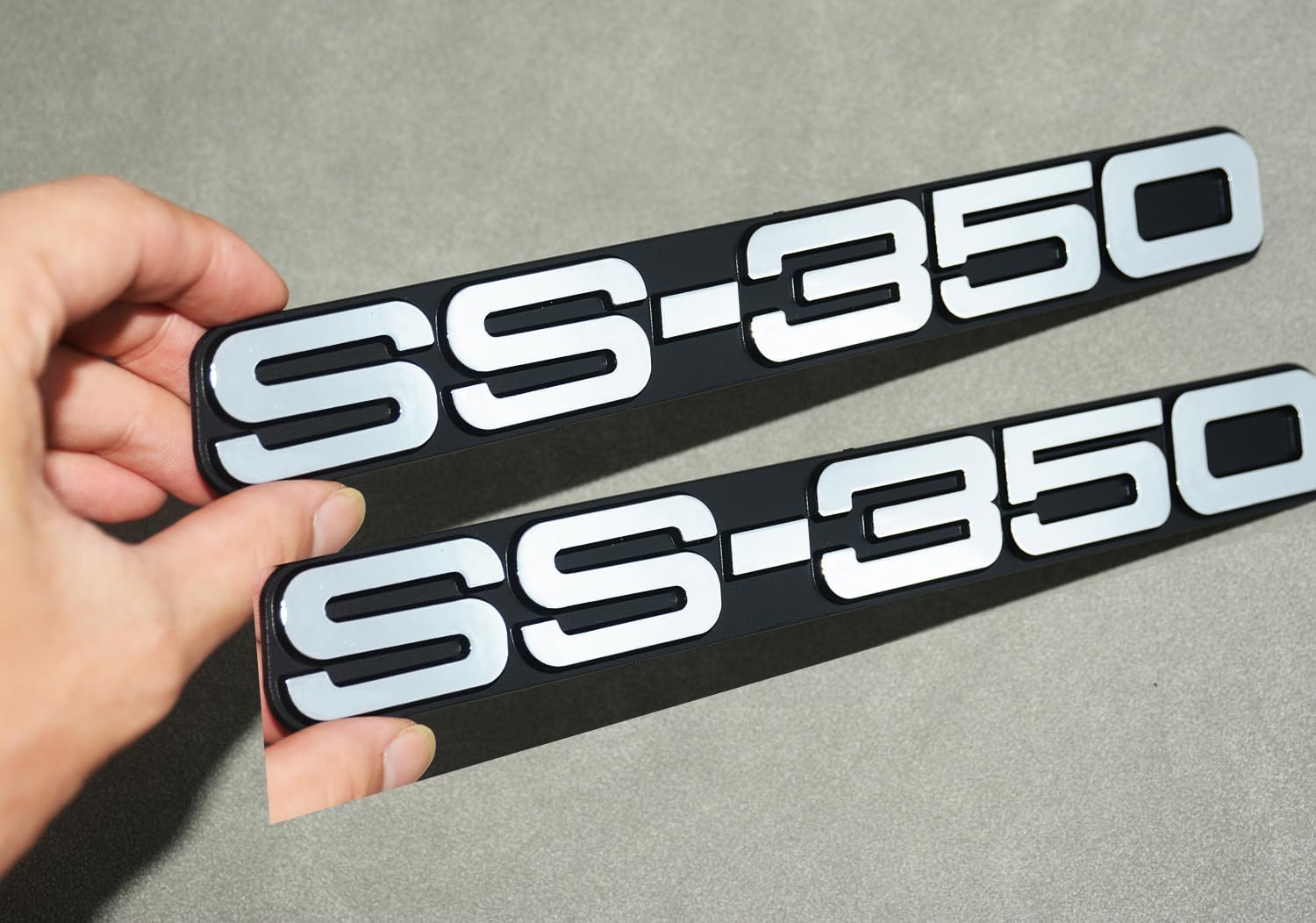 2Pcs 1988-2000 SS-350 Door Side Emblem 3D Badge SS 350 Grille Sticker Nameplate Replacement for EA 1500 SS (Black Brushed Chrome Red)