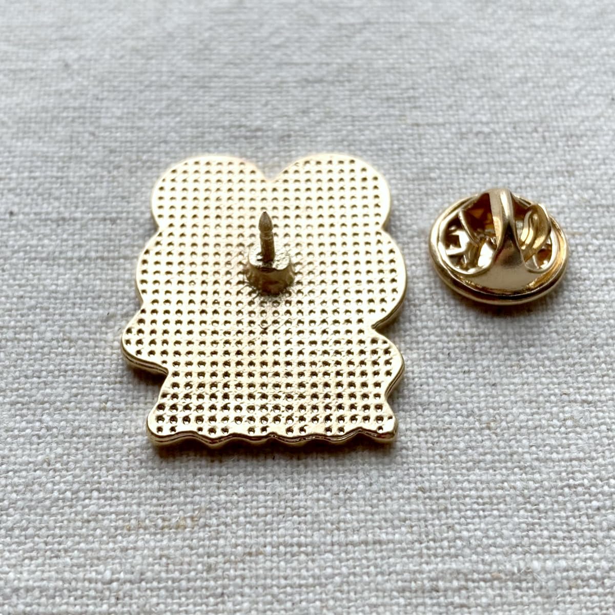 Amazon.co.jp: けろけろけろっぴ ケロケロ ケロッピピンバッジ ピンズ