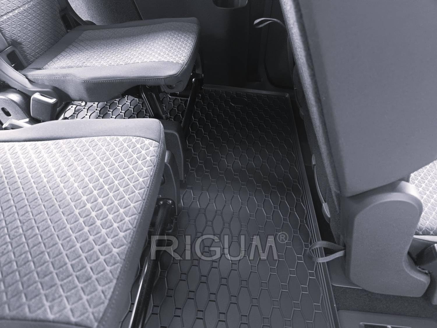 Gummi Kofferraummatte passend für VW Caddy Maxi ab 11/2020/Ford Grand Tourneo Connect ab 5/2022 AZUGA AZ31100226 Kofferraumwanne