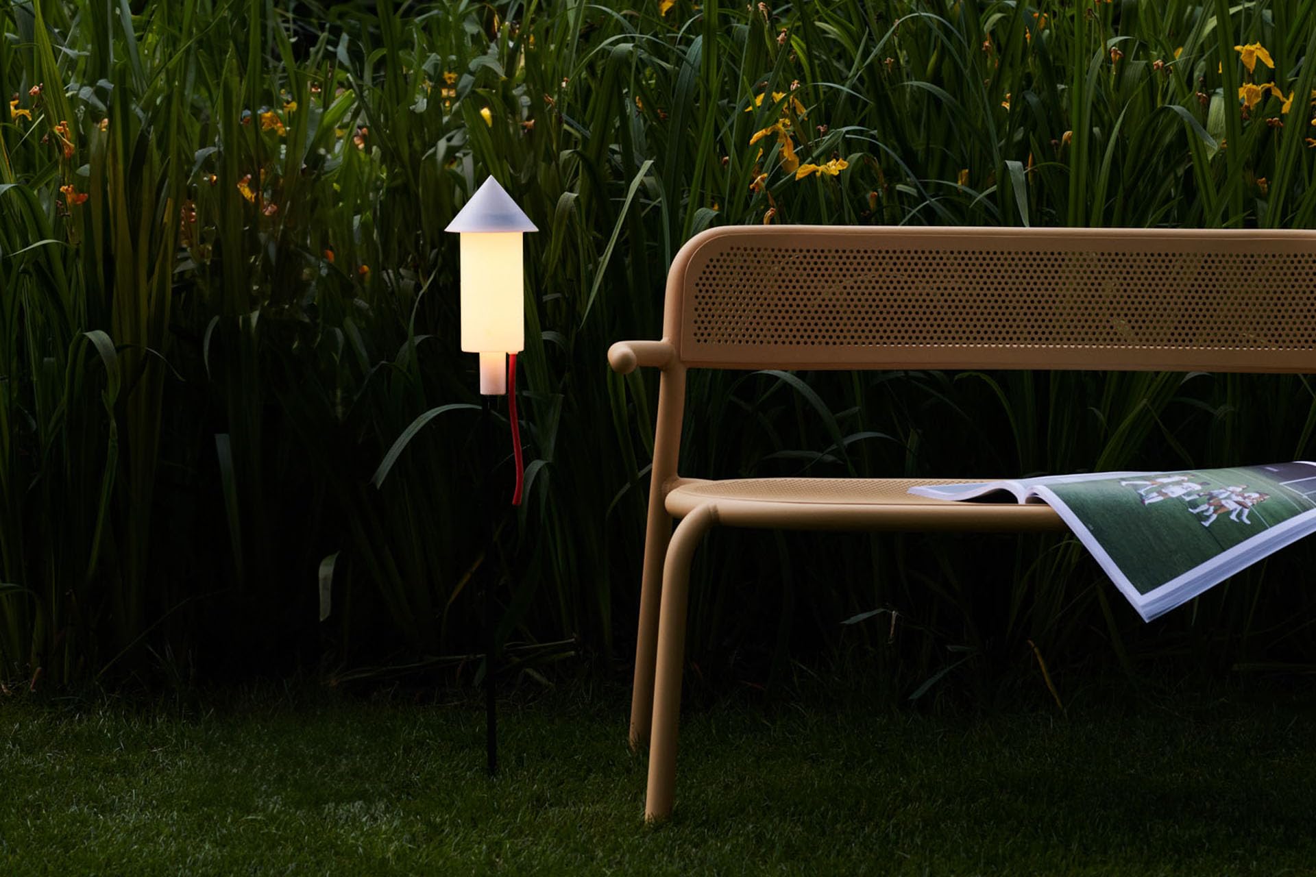 Fatboy Luz Solar Jardin Exterior Racket La Surprise - Lampara Exterior - Foco - Solar Lights Outdoor - Inalámbrico