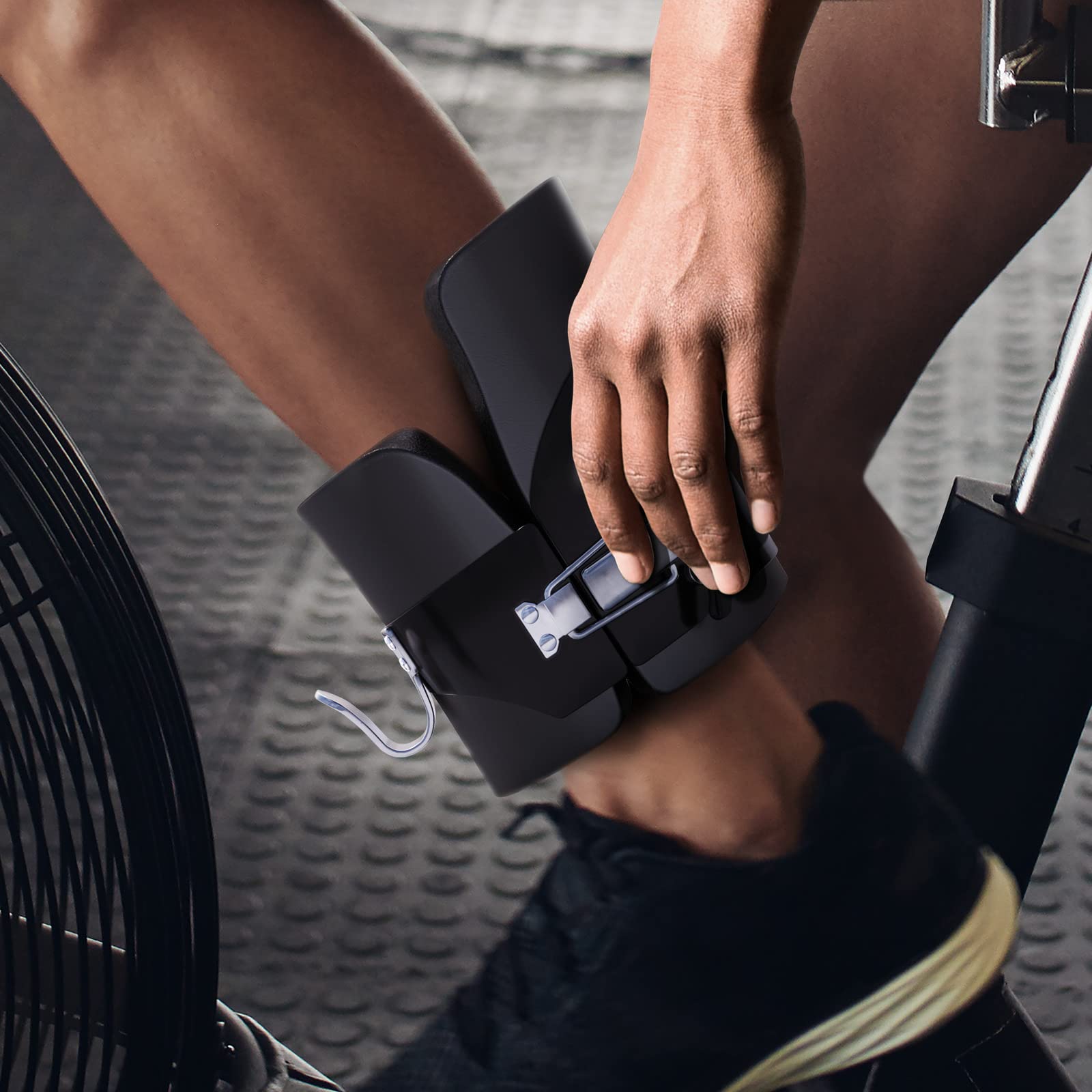 Gorilla Sports Botas de Gravedad para Inversión, Ganchos de Acero, Cierre de Seguridad, Compatible con Barras de 30 mm