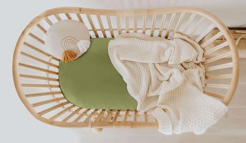 Miniatura 5 de SiinvdaBZX Sábanas de satén para moisés de bebé, suaves y sedosas, color verde salvia, sábanas bajeras para cuna de reloj de arena, colchón de