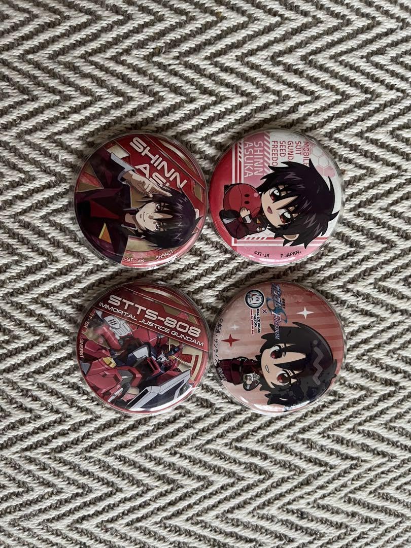 エヴァンゲリオン 式波アスカラングレー 制服 ハート型缶バッジ アスカ