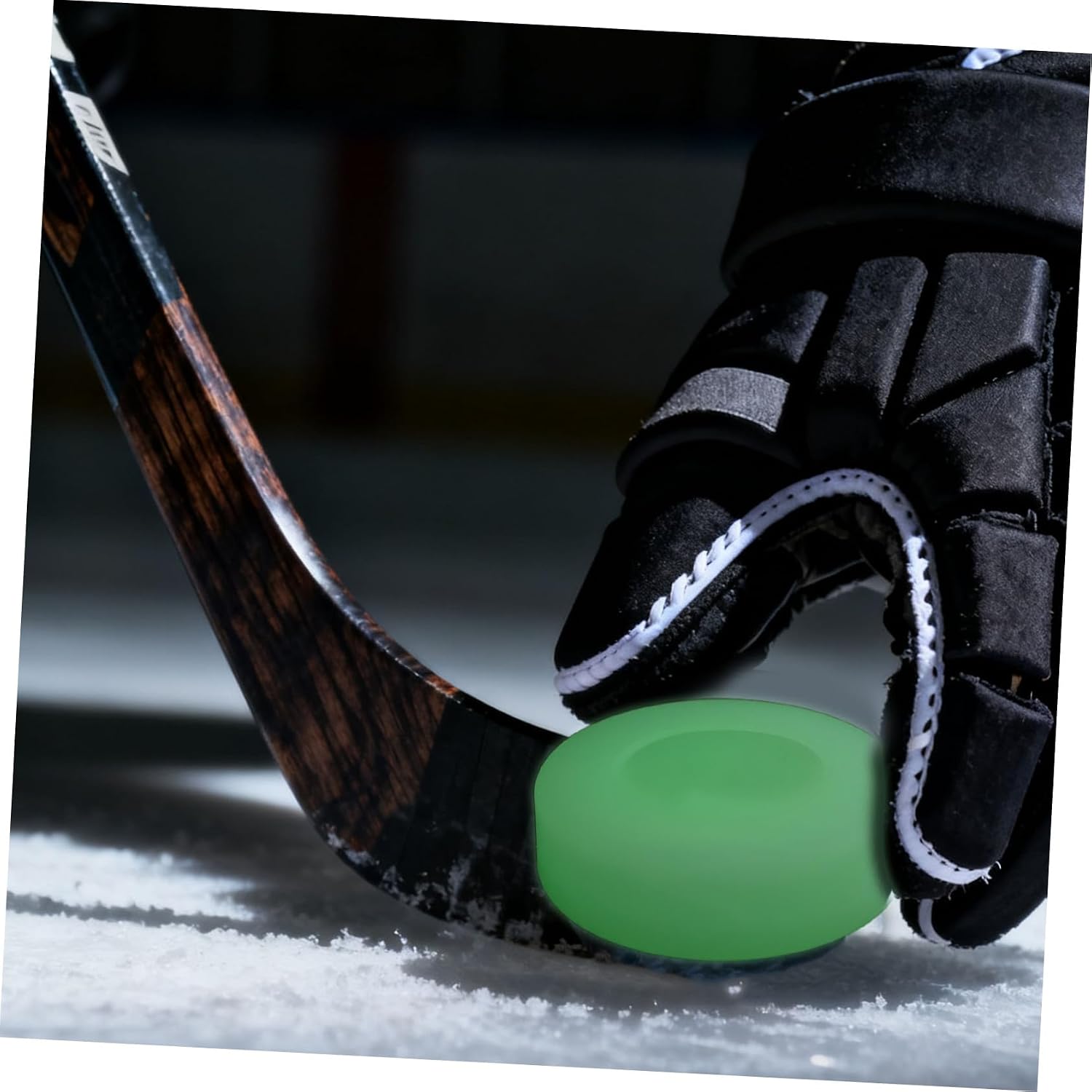 6pcs PVC Hockey Pucks for Training Solid Ice Hockey Balls for Practice and Competition Skill Improvement Outdoor and Indoor Sports Accessories